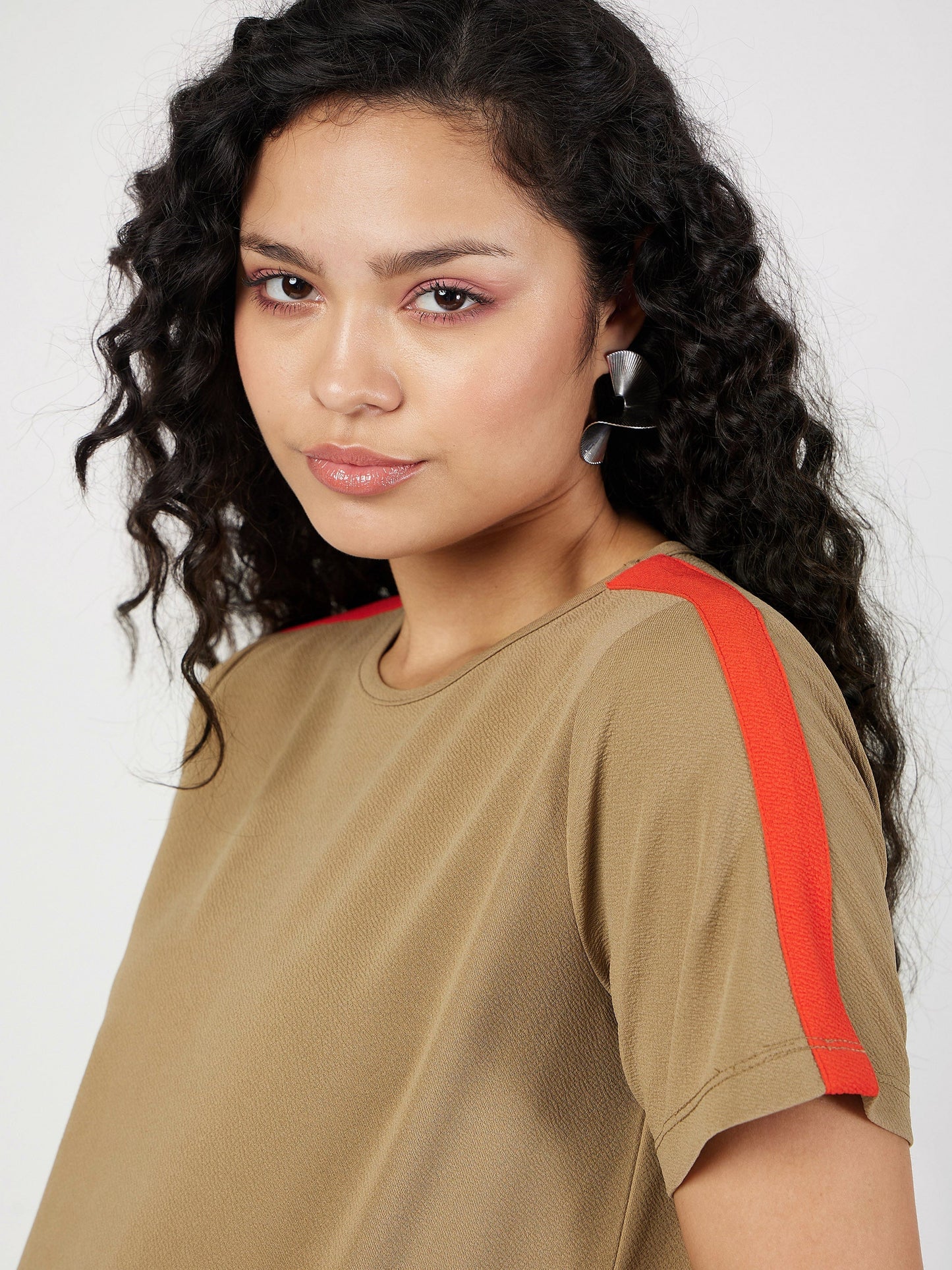 Beige Contrast Tape T-shirt With Track Pants