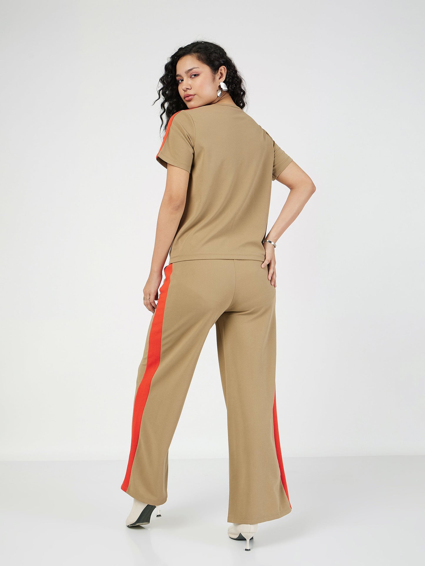 Beige Contrast Tape T-shirt With Track Pants