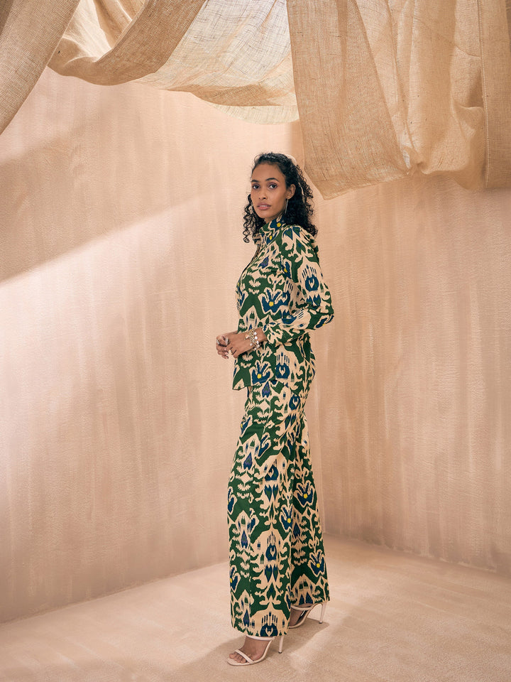 Women Green &amp; Beige Ikat Print Shirt With Straight Pants