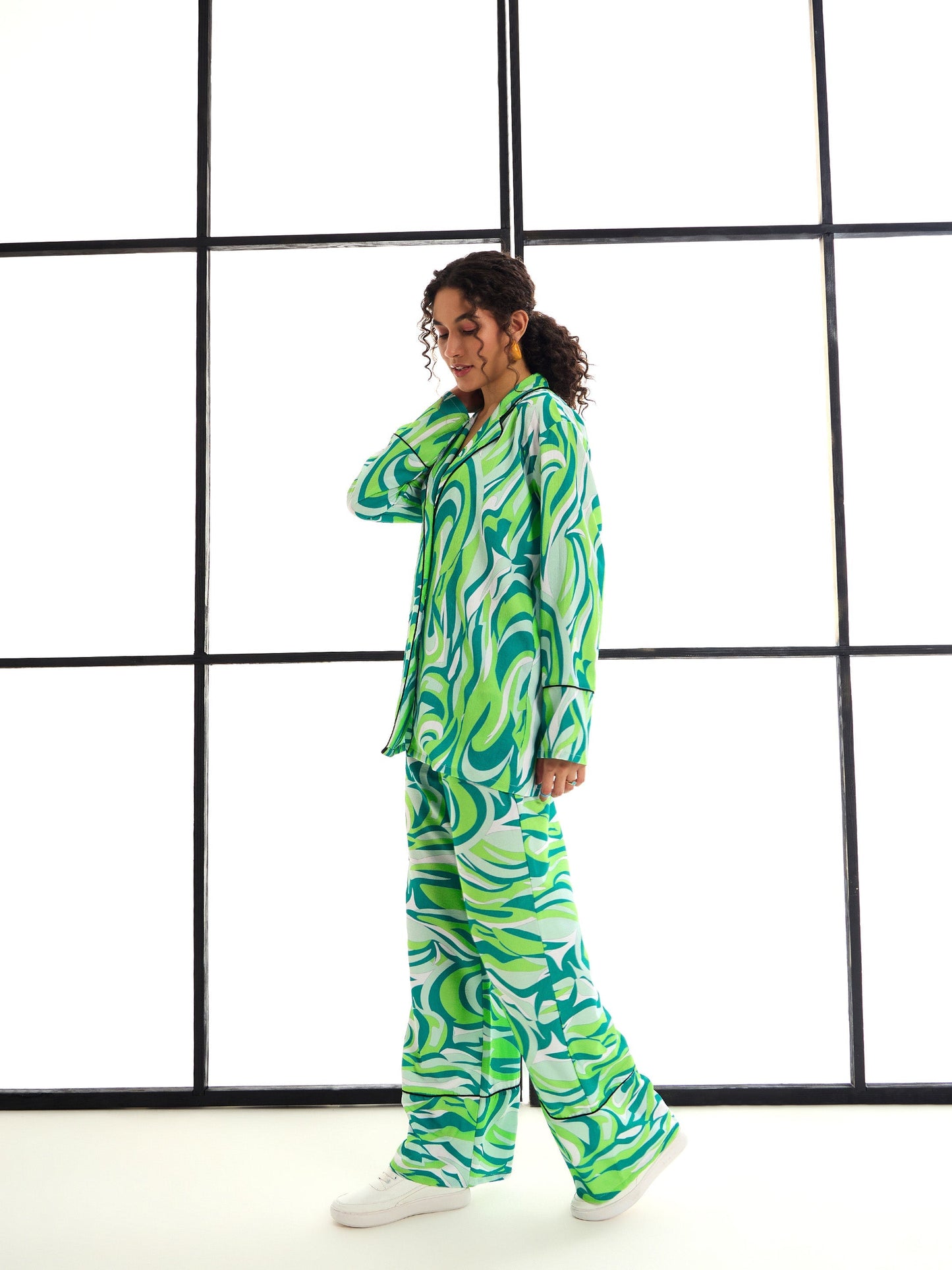 Green Abstract Print Lounge Shirt With Pants
