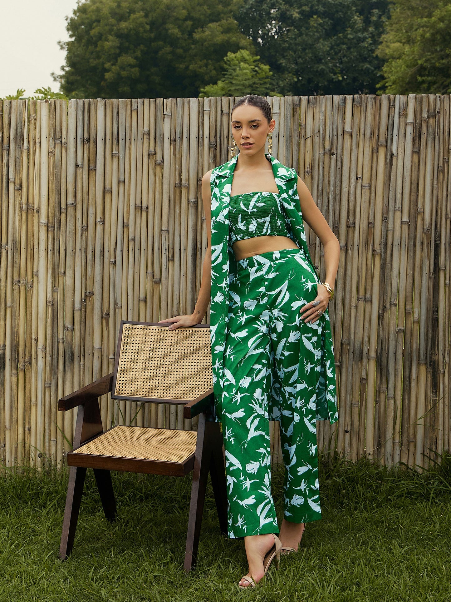 Green & White Floral Bustier, Pant & Shrug