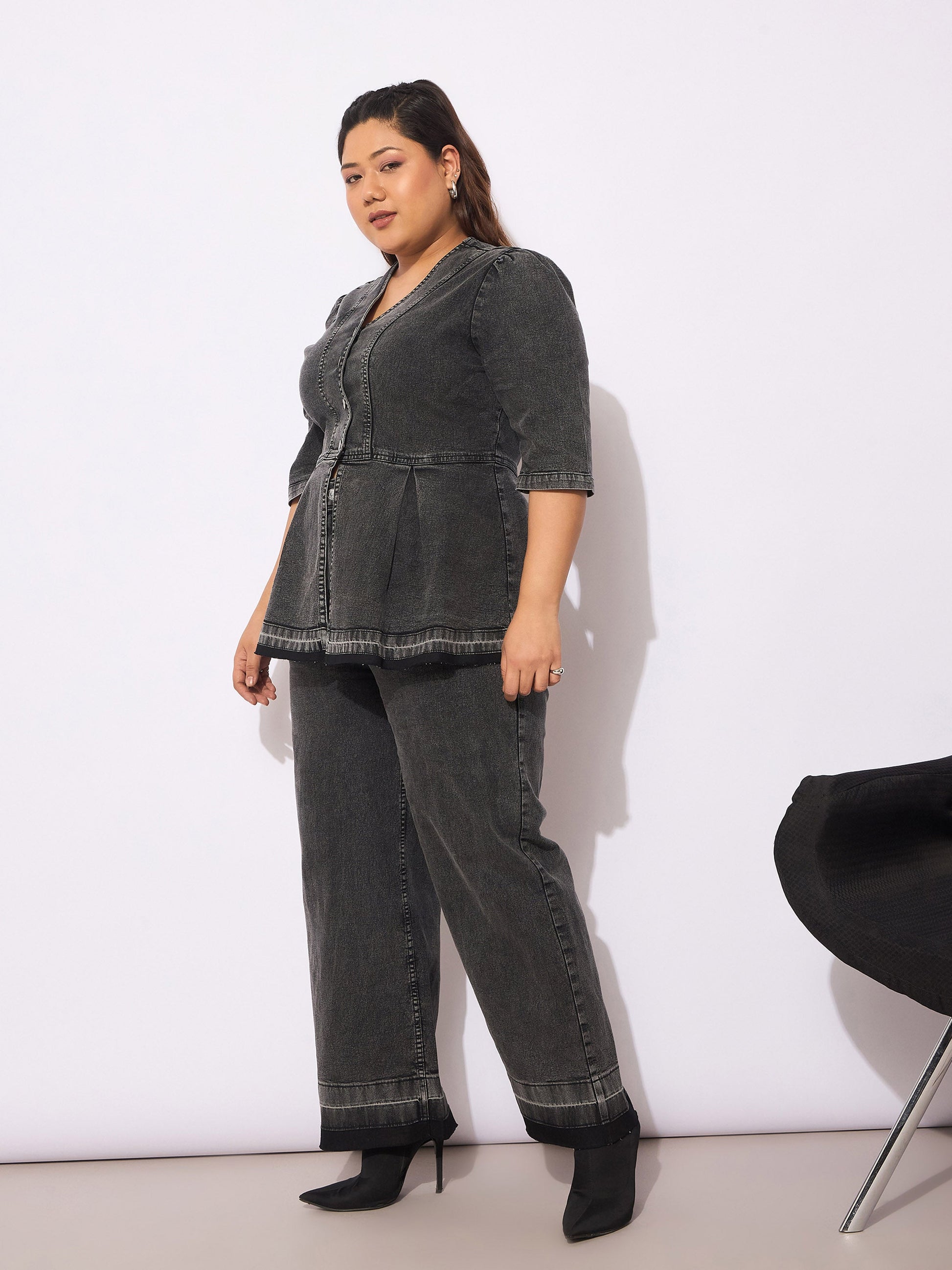 Black Denim Metal Button Peplum Top With Jeans-SASSAFRAS Curve