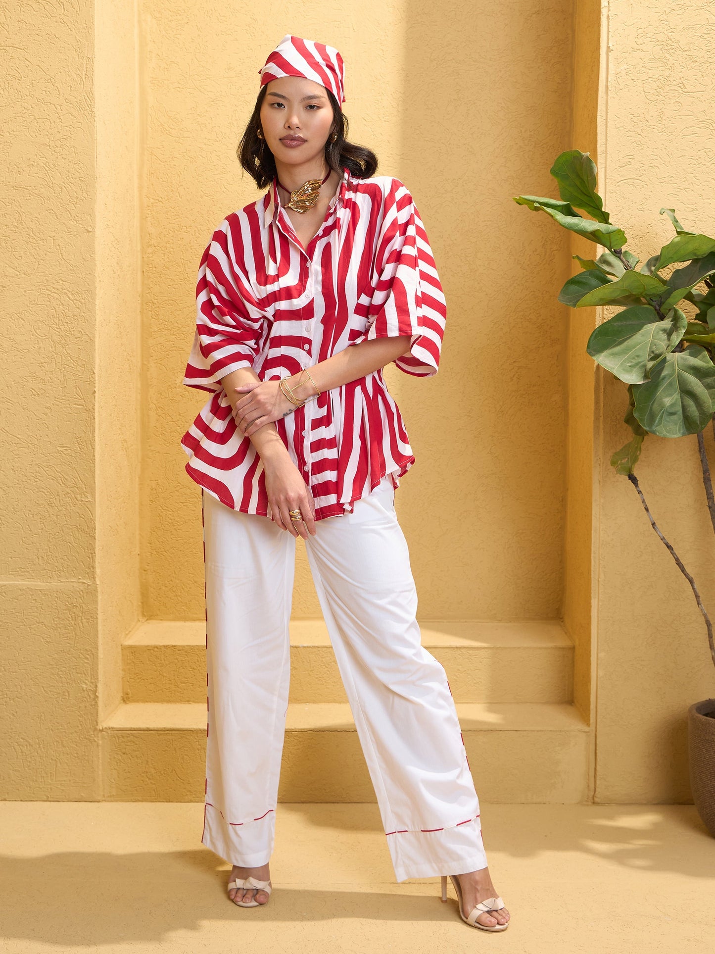Women Red & White Geometric Shirt With Solid Pants