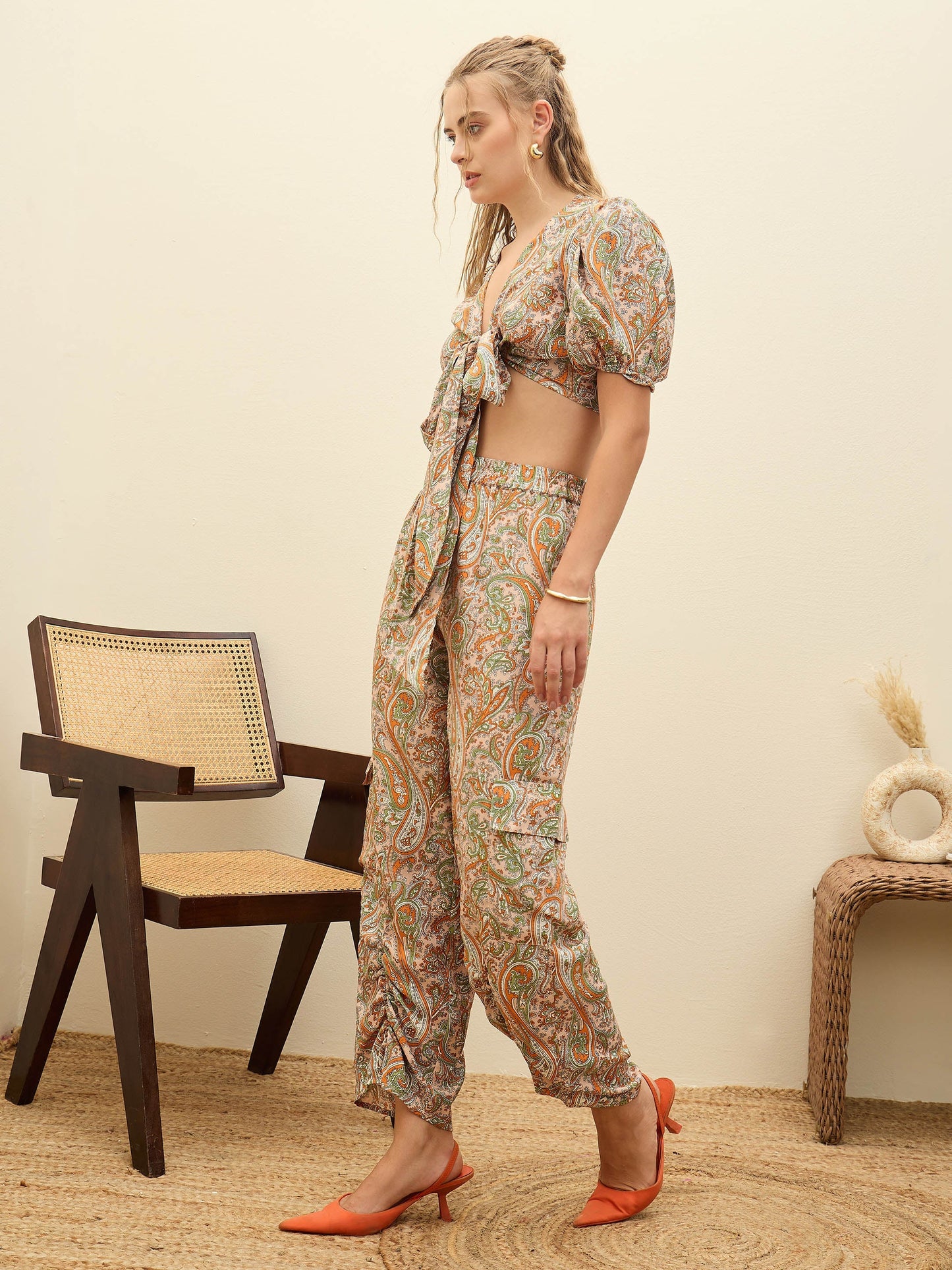 Women Peach Paisley Printed Crop Top With Joggers