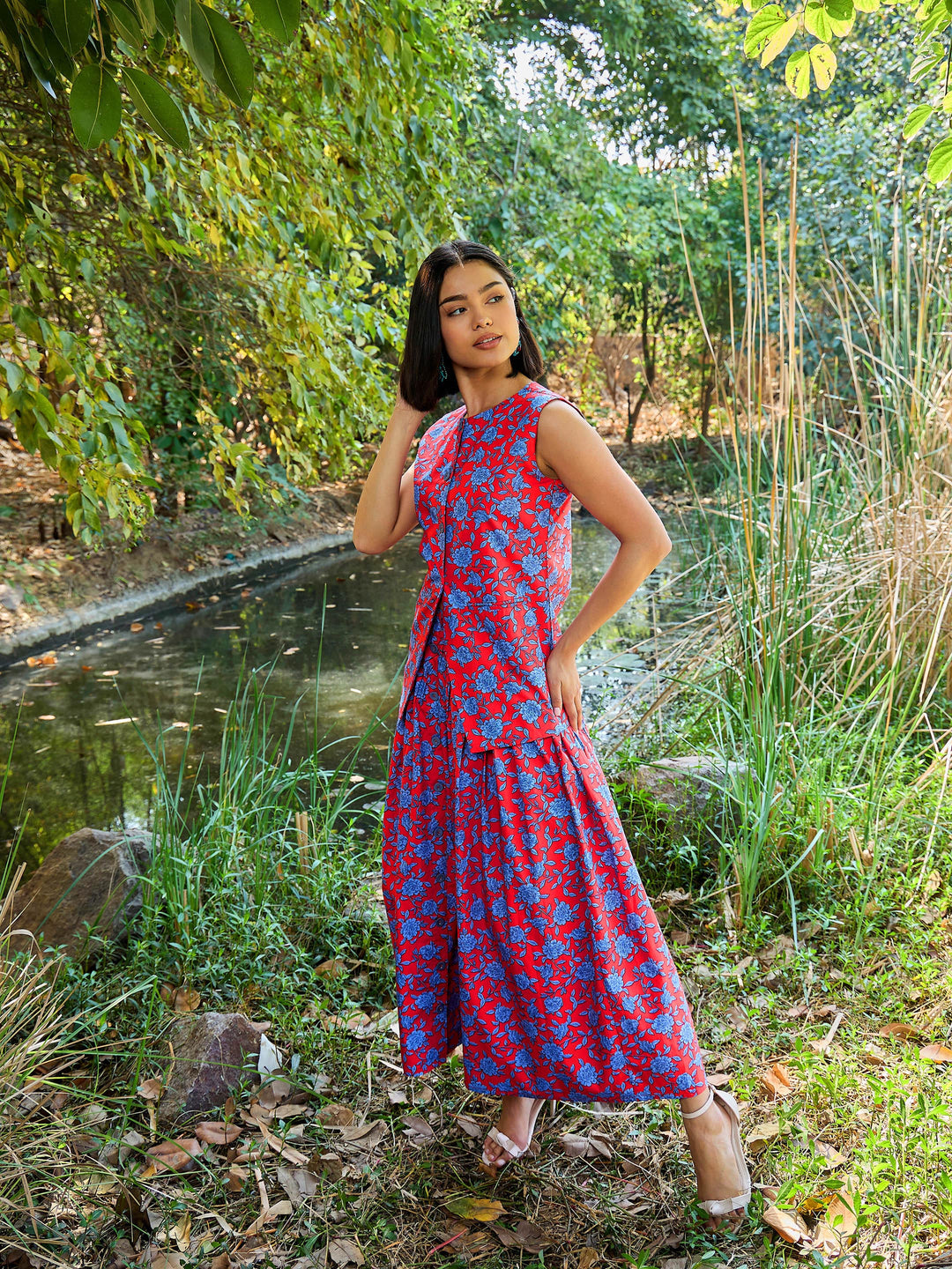 Women Red &amp; Blue Floral Vest Top With Gathered Skirt