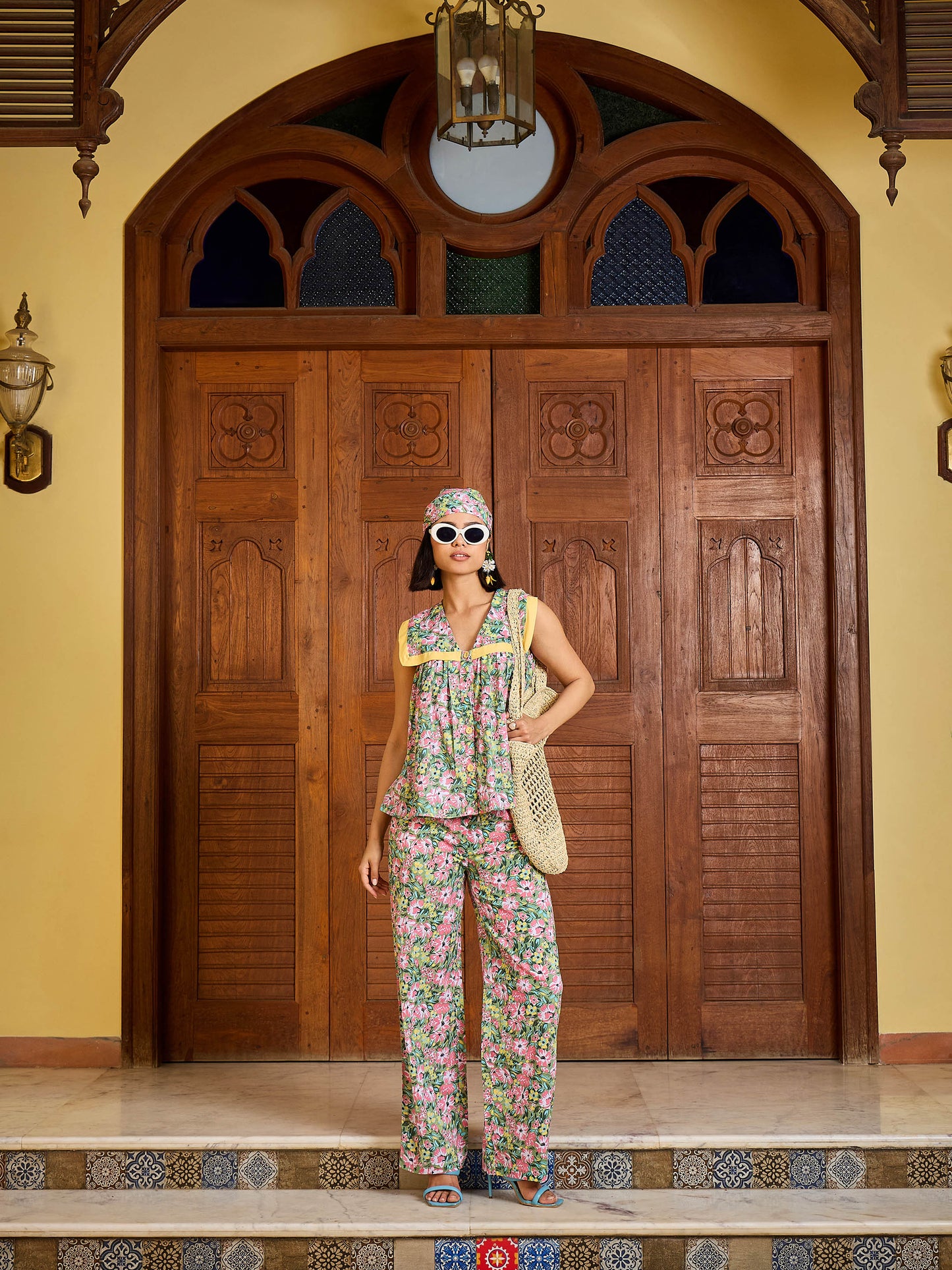 Women Green Floral V Neck Peplum Top With Pants