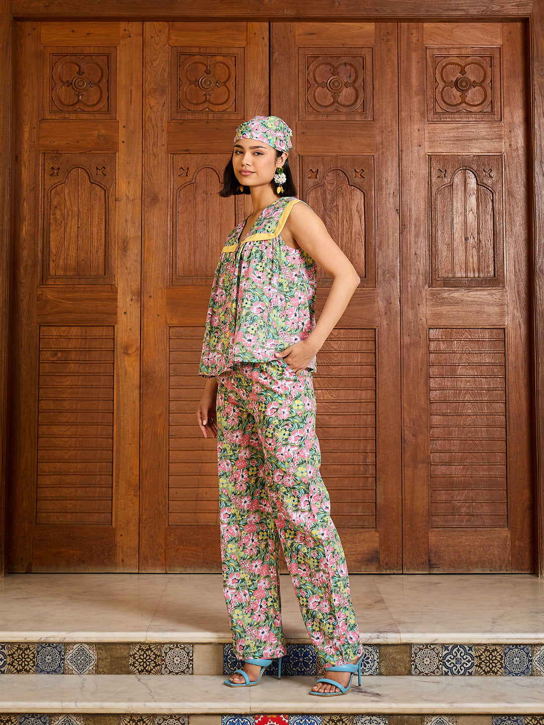 Women Green Floral V Neck Peplum Top With Pants