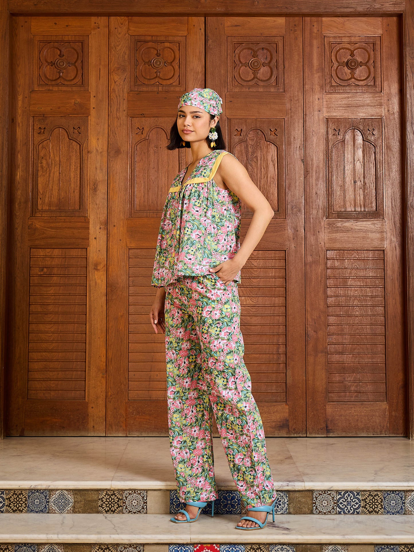 Women Green Floral V Neck Peplum Top With Pants