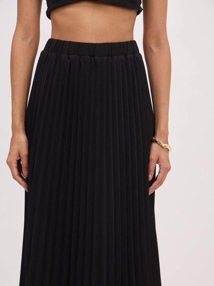 Women Black Sleeveless Waistcoat With Midi Skirt