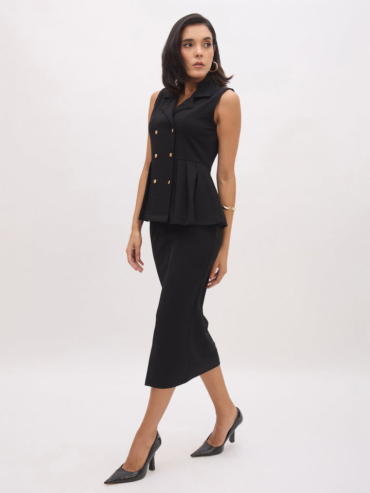 Women Black Sleeveless Notched Button Top With Skirt