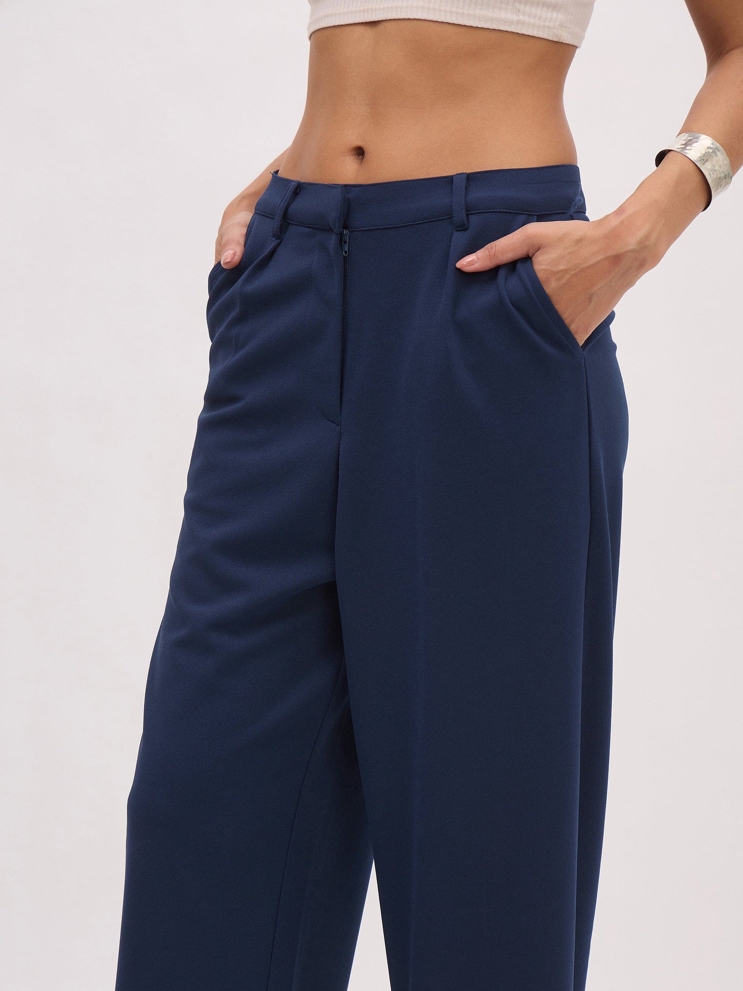 Women Blue Rhombus Neck Top With Cross Pocket Pants