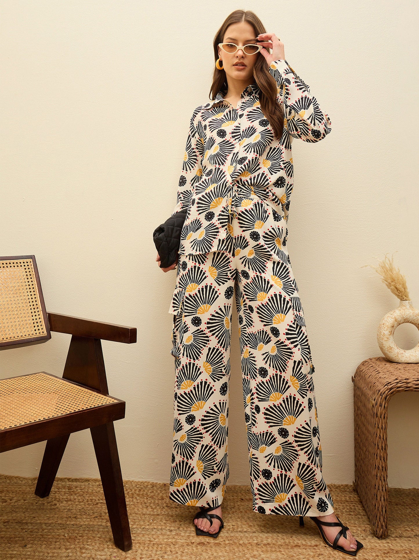 Women Beige Printed Oversize Shirt With Box Pocket Pants