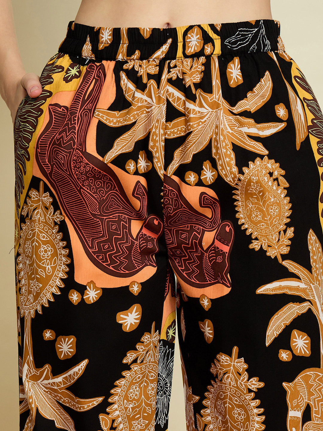 Women Black Boho Printed Shirt With Straight Pants
