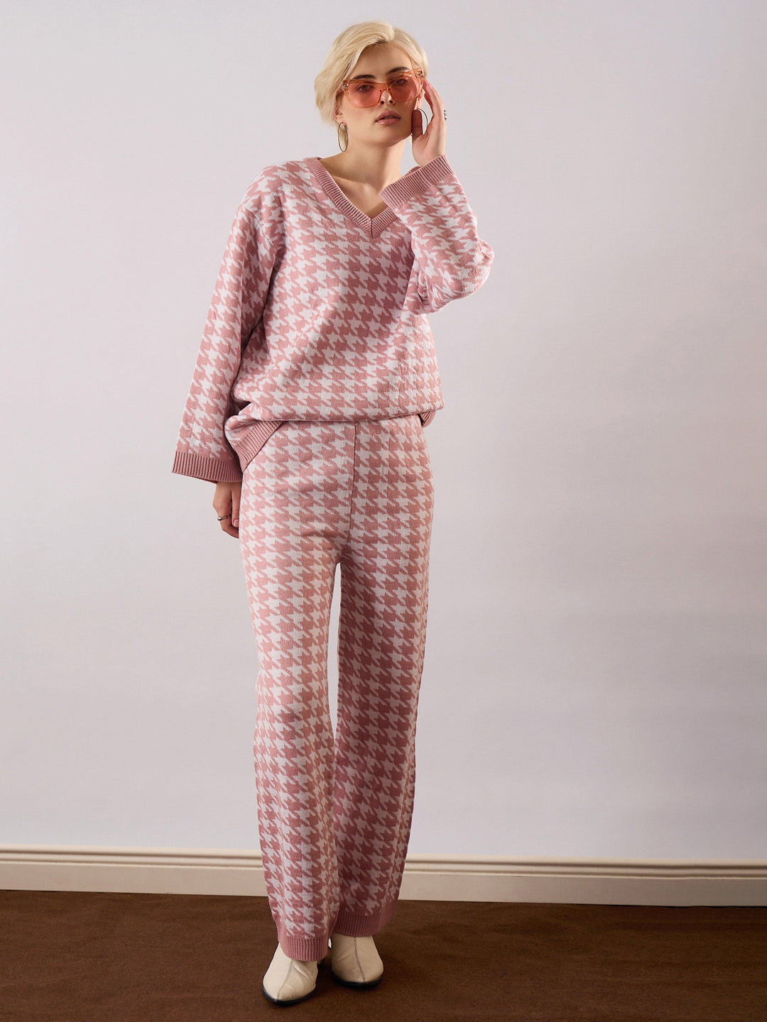 Women's Women Pink & White Houndstooth V-Neck Sweater With Joggers in Wool by Sassafras for wholesale, bulk, supplier, manufacturer and wholesaler buyers from Trendphoria