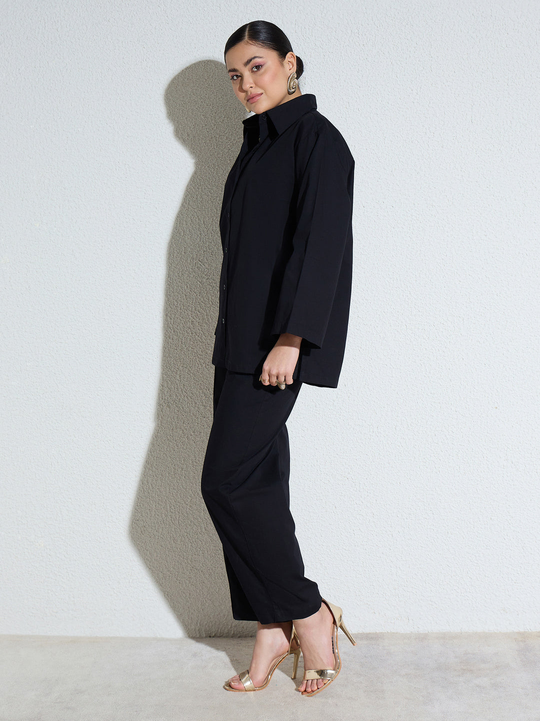 Women Black Poplin Oversize Shirt With Mom Fit Pants