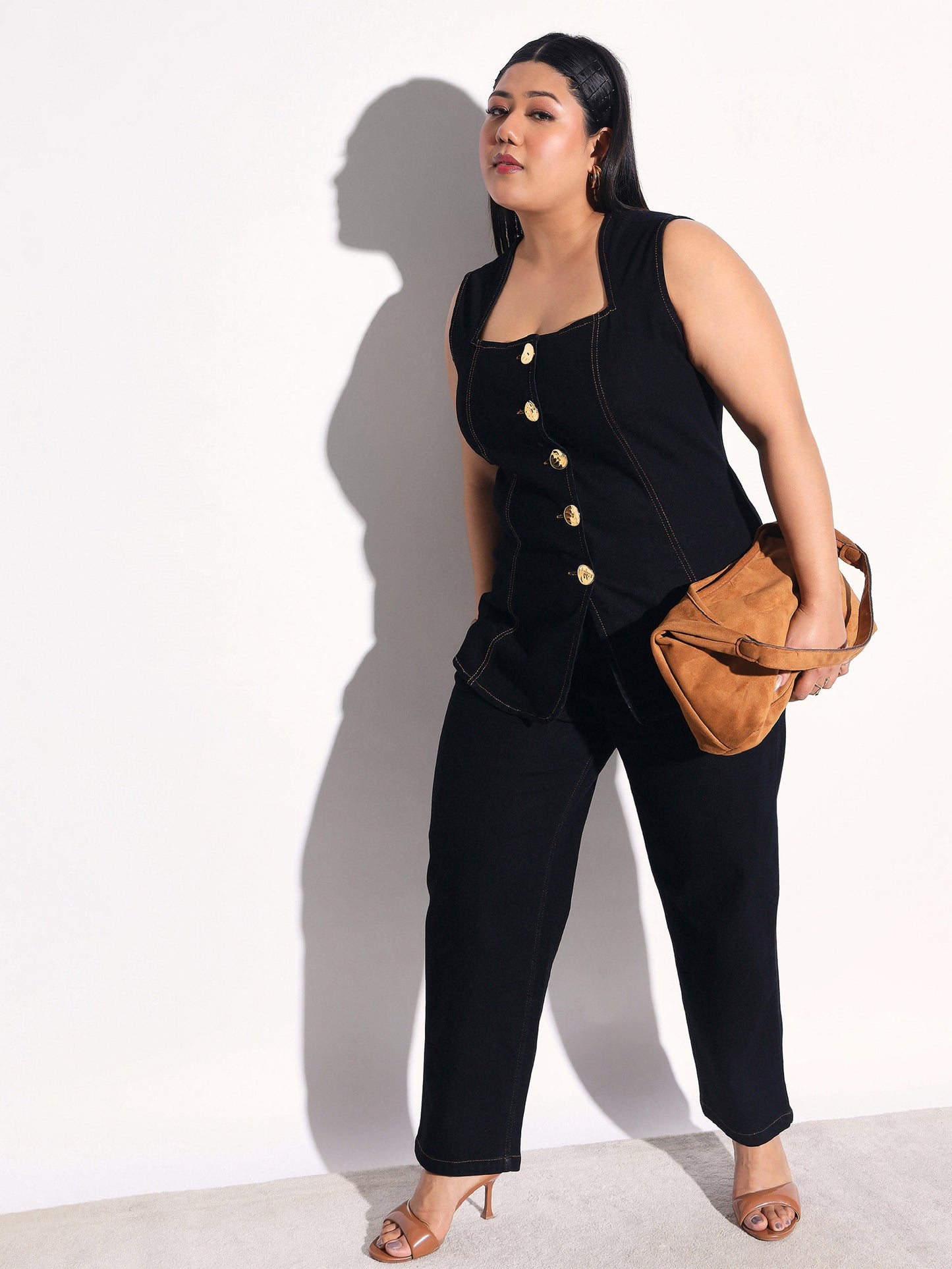 Women Black Denim Sleeveless Top With Mom Fit Jeans