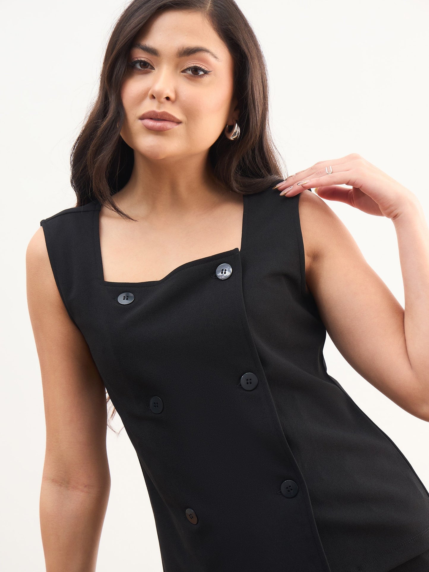 Black Sleeveless Button Top With Straight Pants