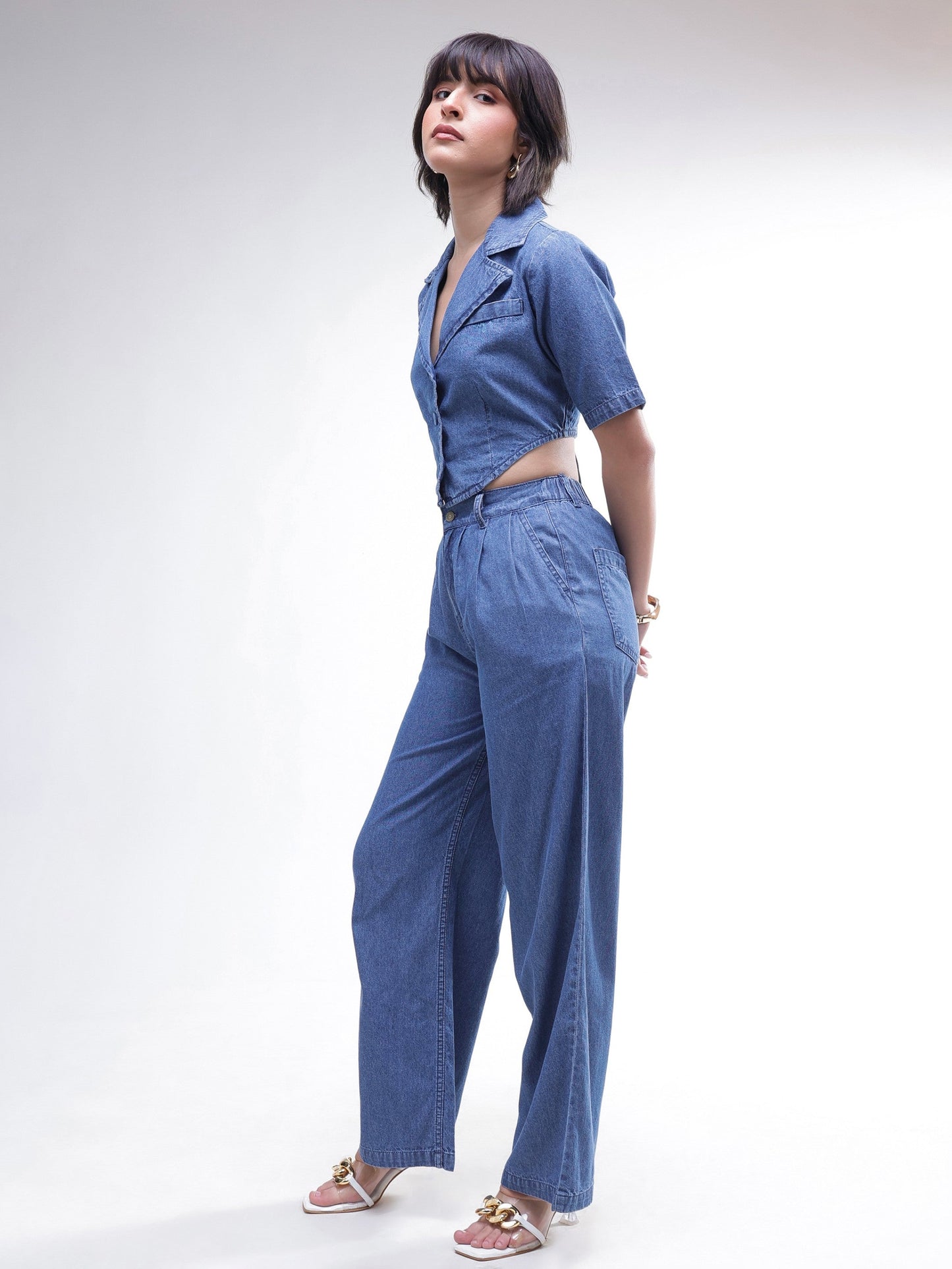Women Blue Back Cut-Out Crop Top With Straight Jeans