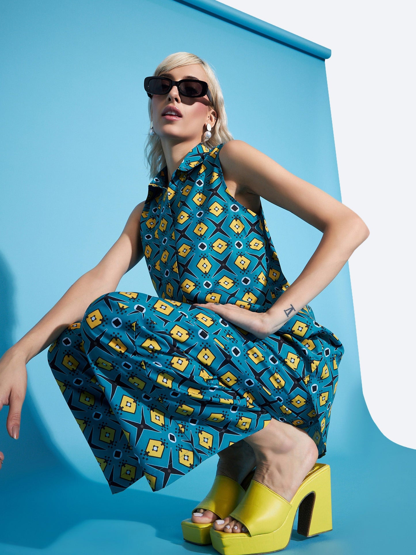 Teal Blue Printed Sleeveless Top With Straight Pants