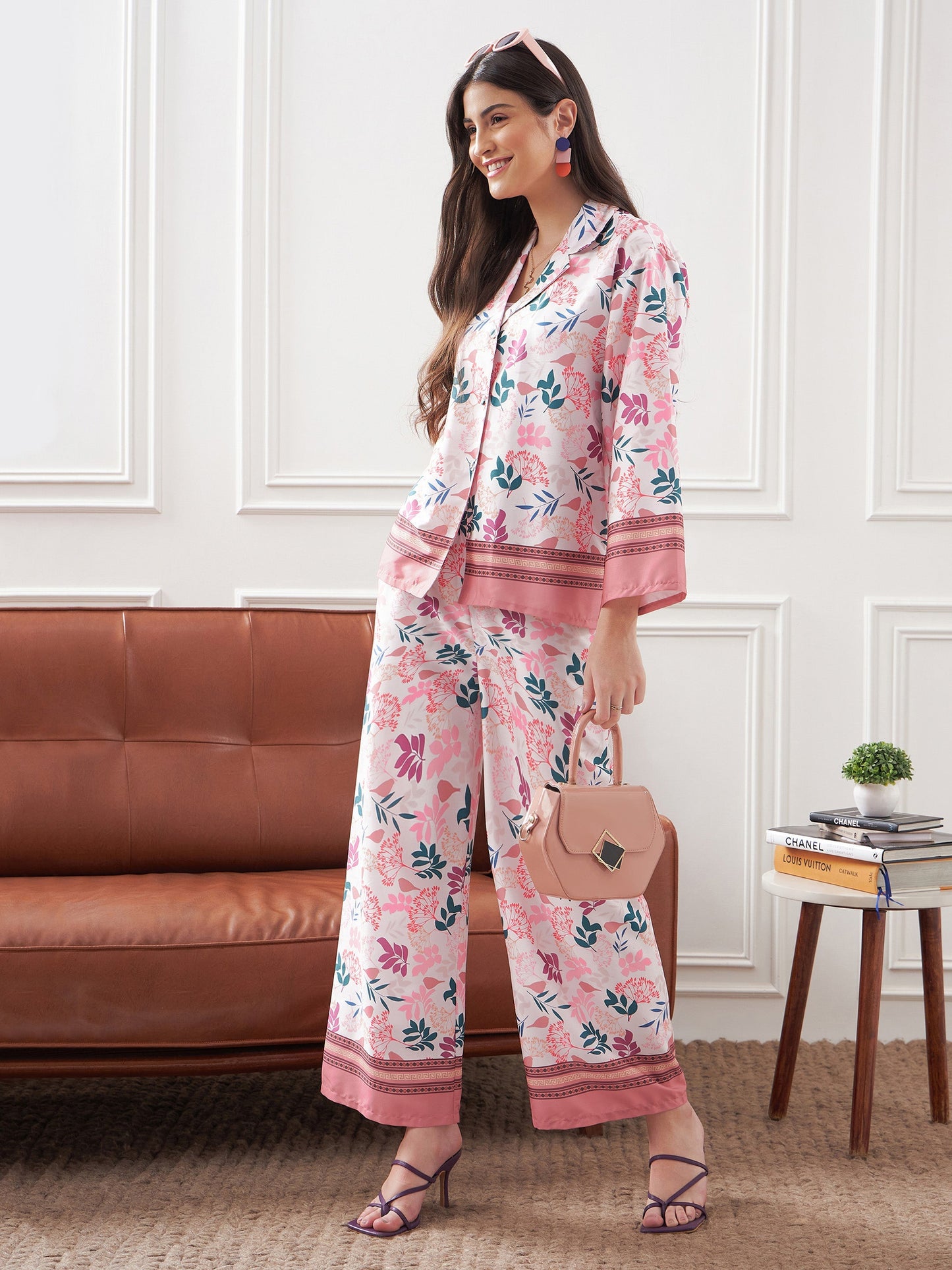 Off White & Mauve Floral Notch Collar Shirt With Lounge Pants