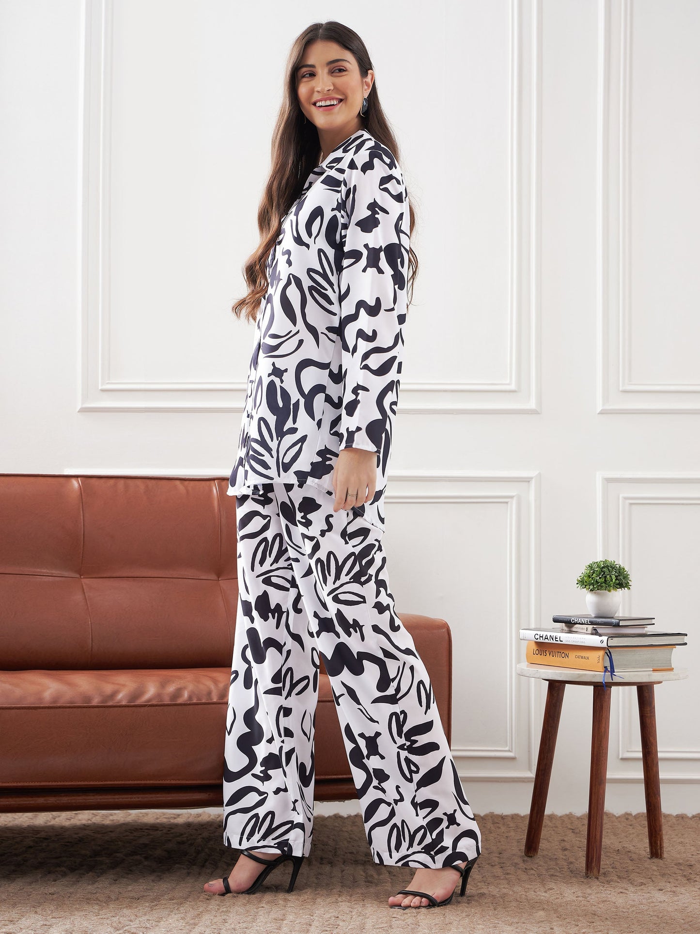 White & Black Abstract Art Shirt With Lounge Pants
