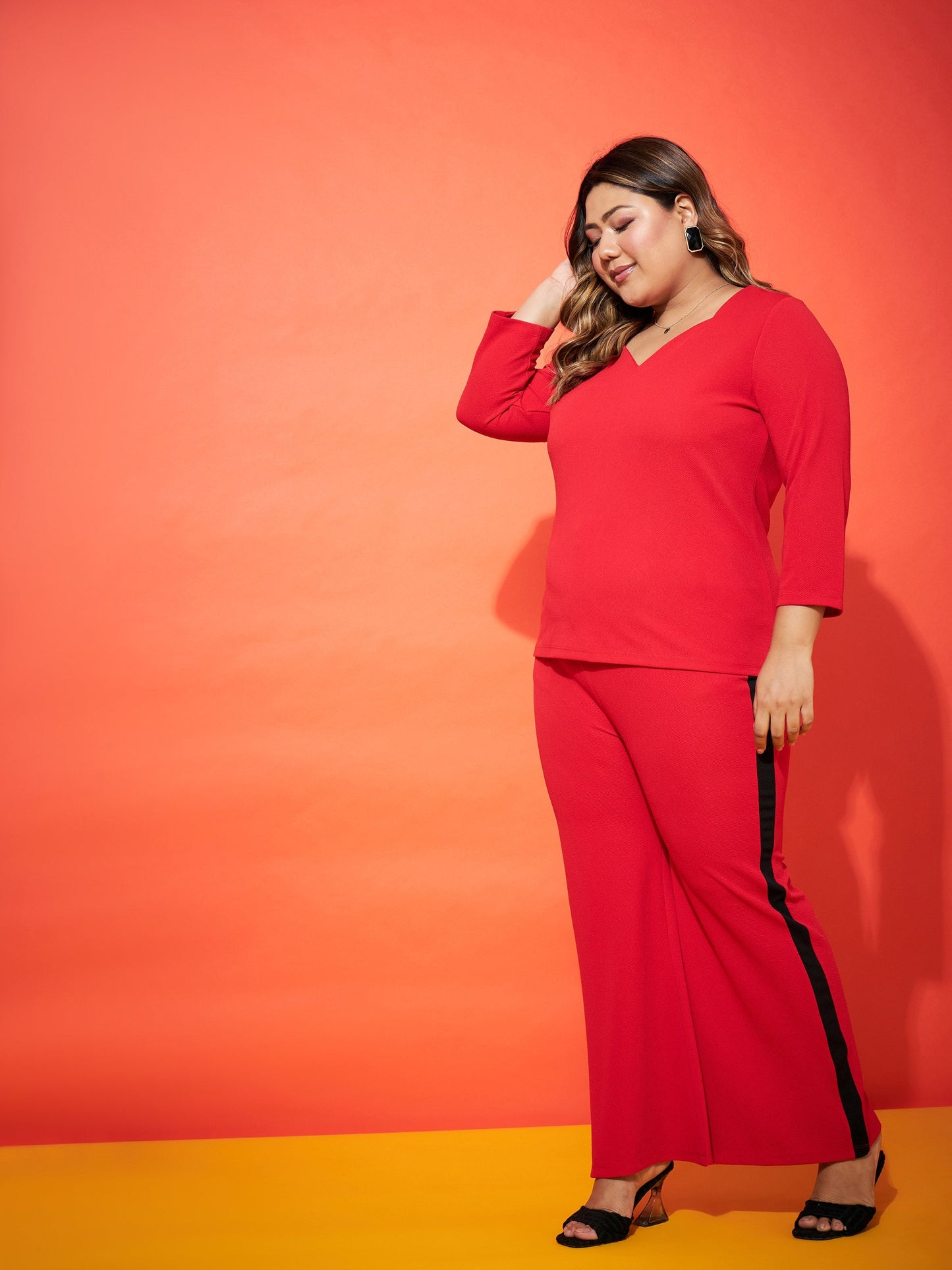 Red Regular Top With Side Tape Straight Pants