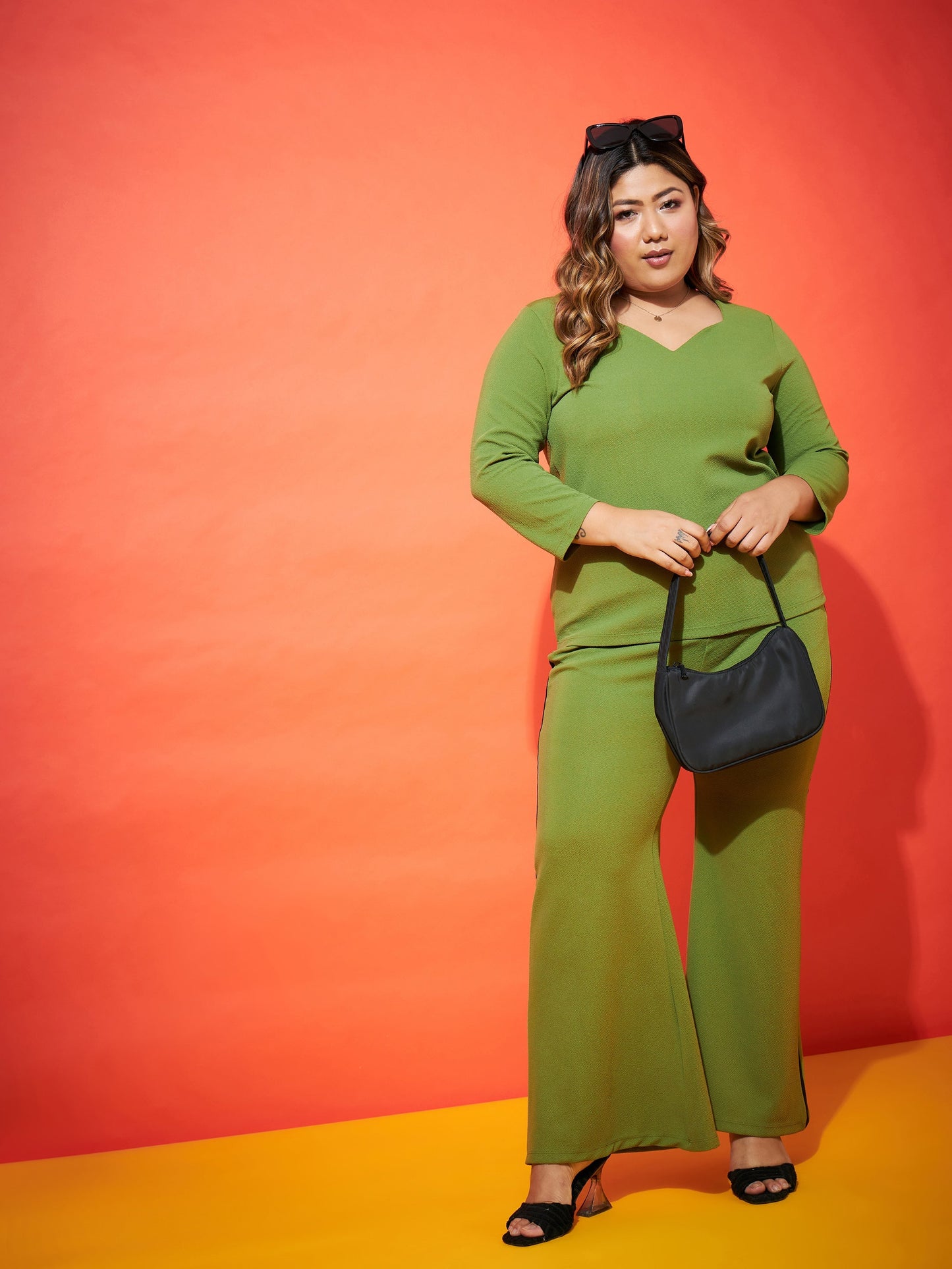 Green Regular Top With Side Tape Straight Pants