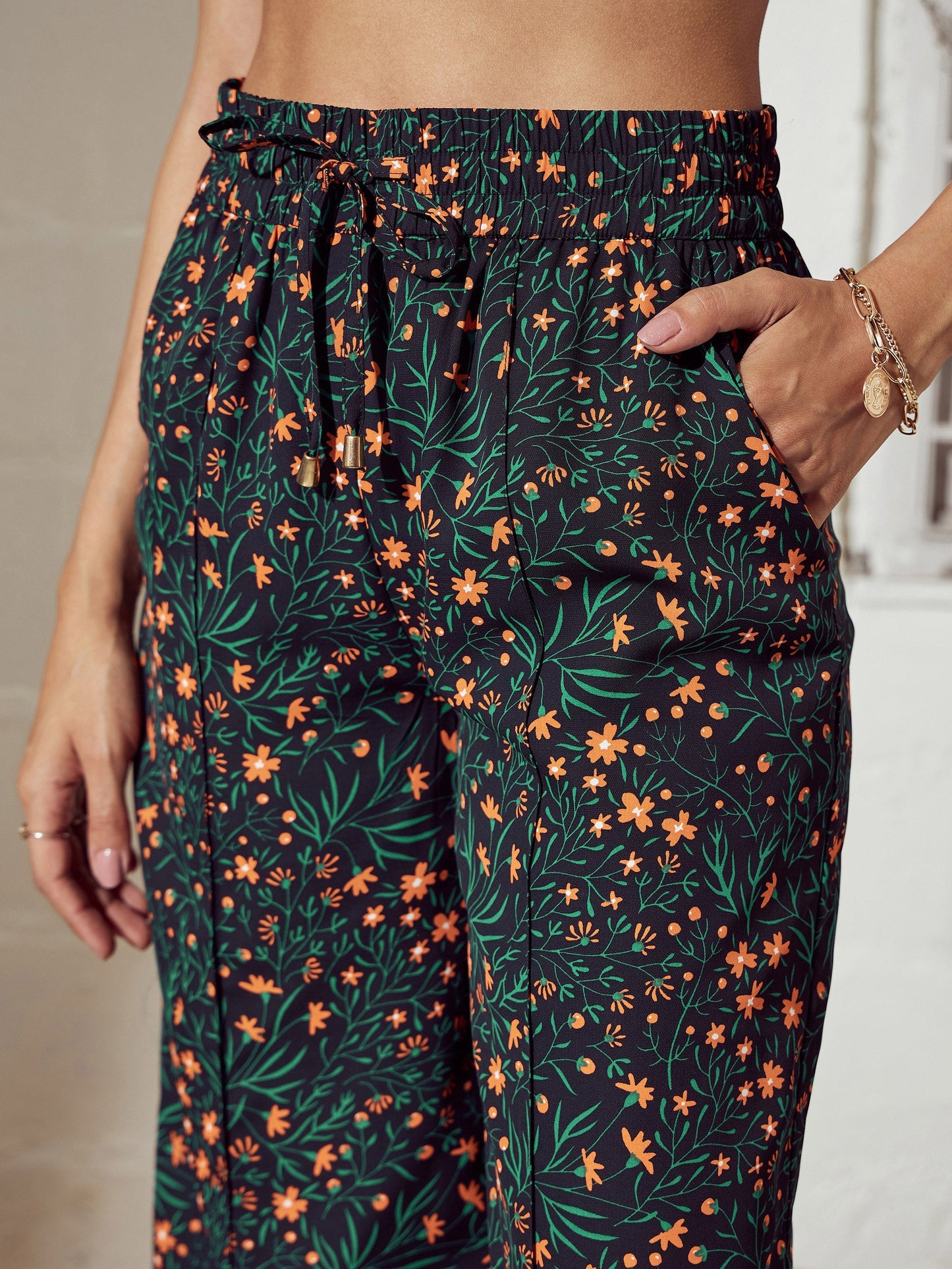 Green Ditsy Floral Twisted Top With Pants