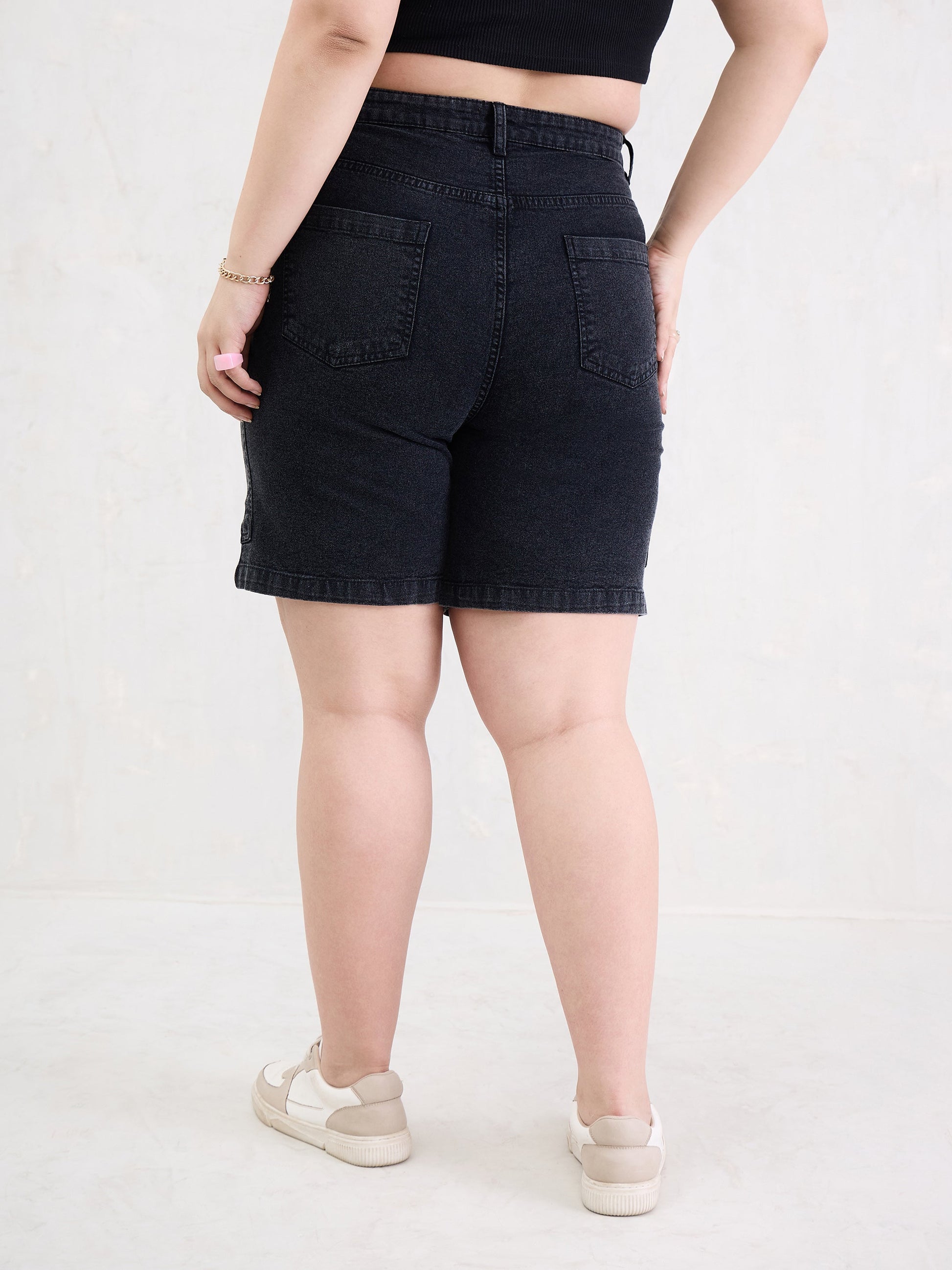 Black Denim Hem Pockets Bermuda Shorts-SASSAFRAS Curve