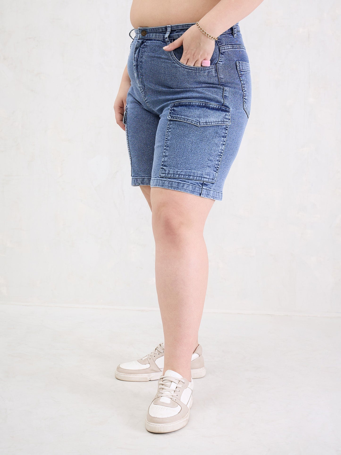 Ice Blue Denim Hem Pockets Bermuda Shorts-SASSAFRAS Curve