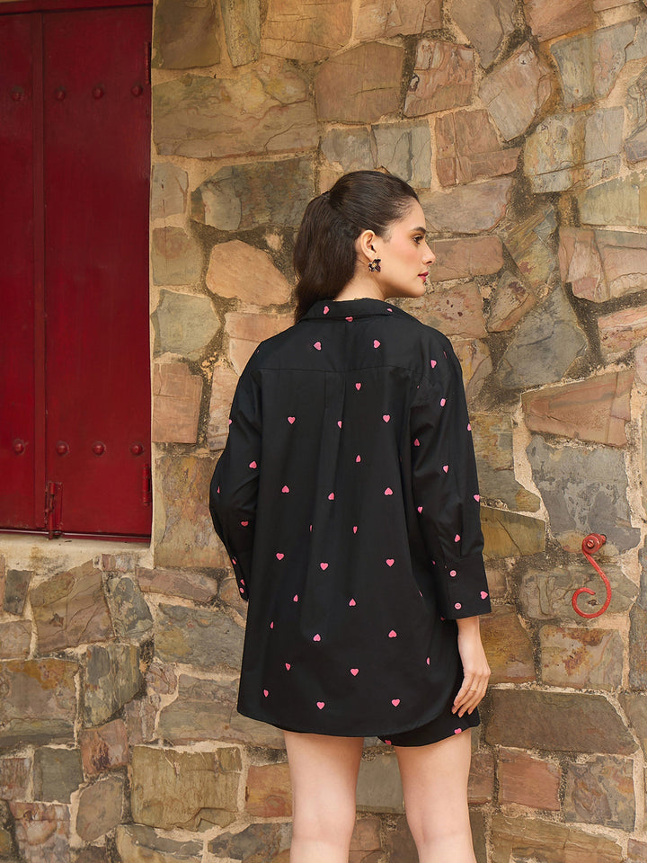 Women Black &amp; Pink Heart Print Oversized Shirt