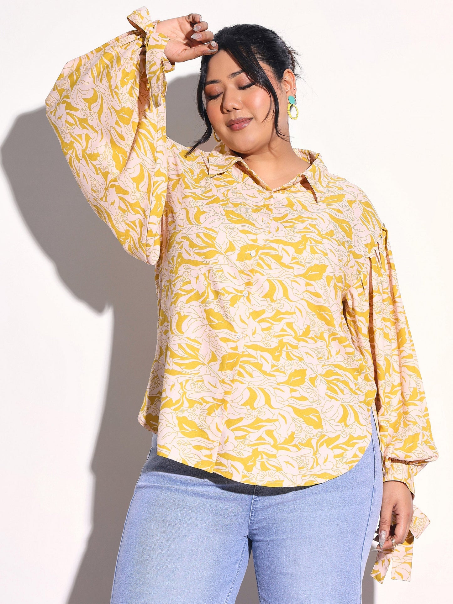 Women Yellow Floral Sleeve Knot Collar Shirt