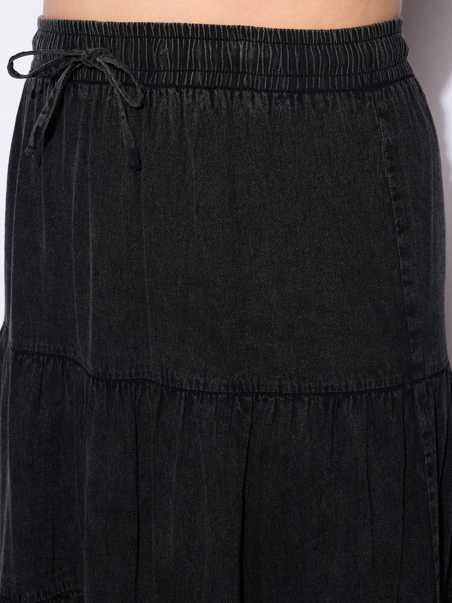 Black Tencel Front Drawstring Tired Skirt