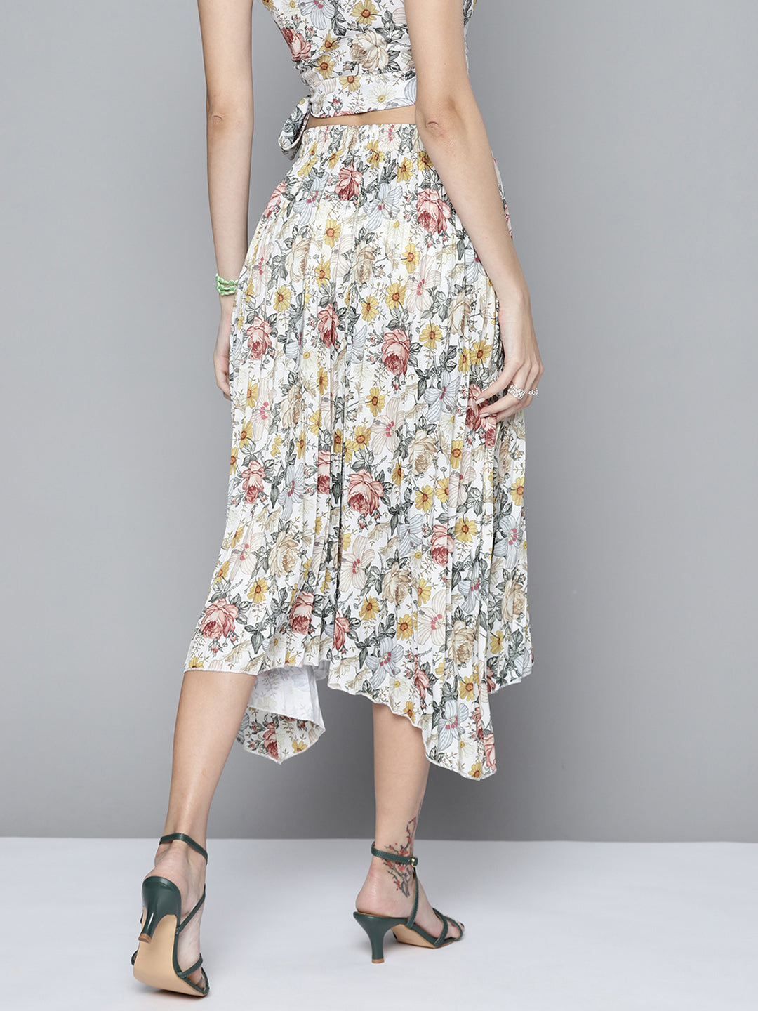 Women Off White Floral Asymmetric Pleated Skirt