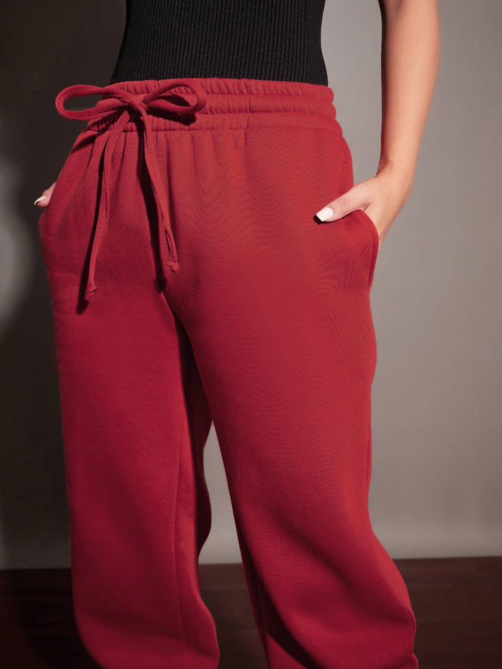 Women Maroon Fleece Front Zipper Sweatshirt With Joggers