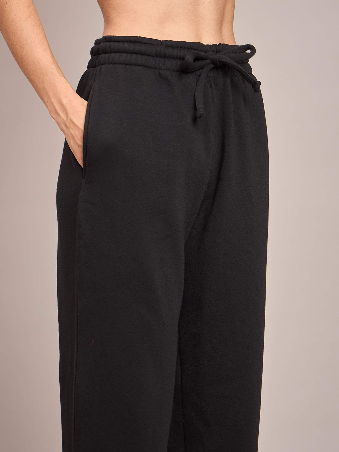 Women Black Fleece Front Zipper Sweatshirt With Track Pant