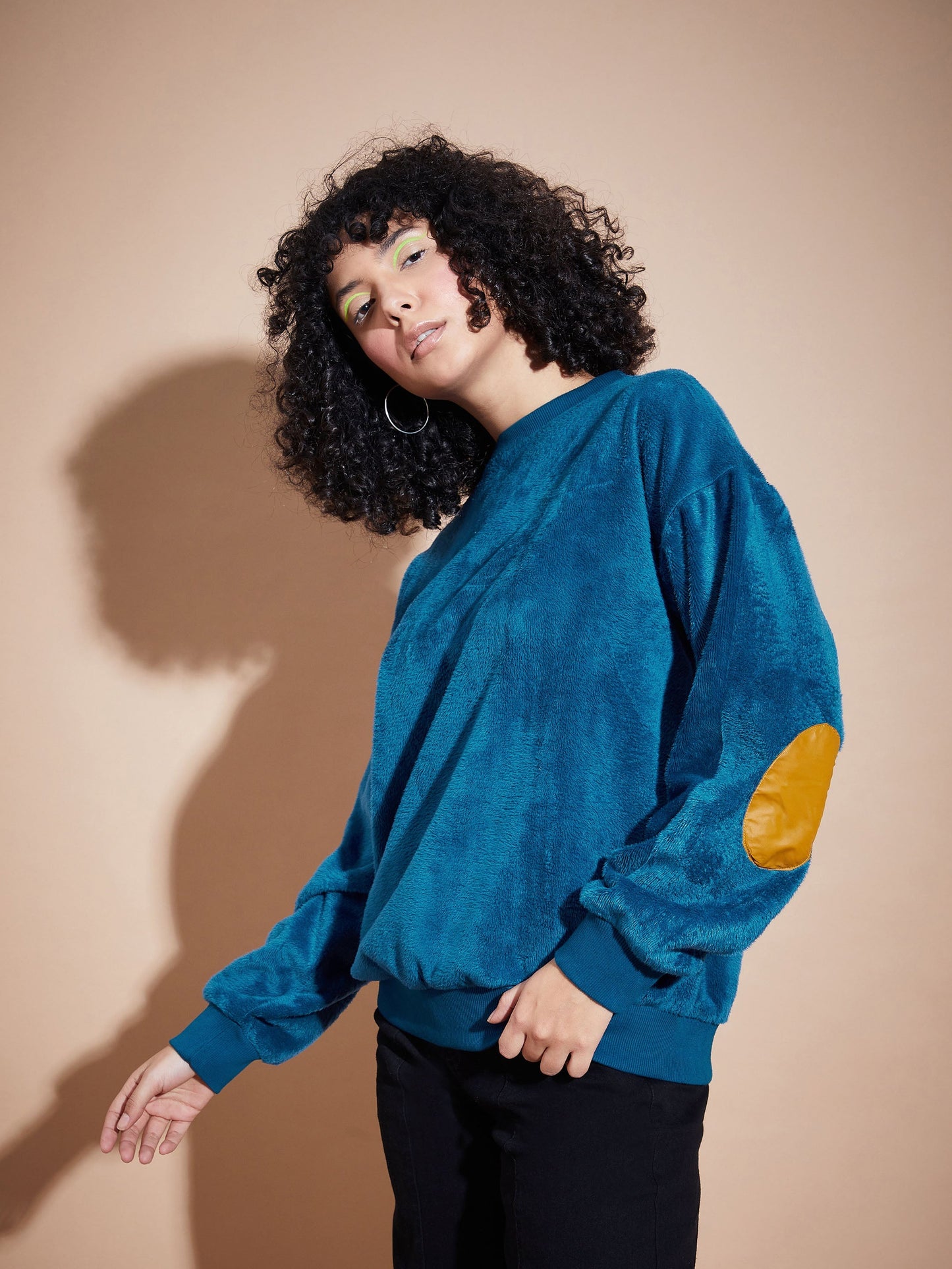 Blue Elbow Patch Fur Round Neck Sweatshirt