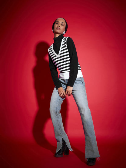 Black & White Striped V-Neck Sleeveless Sweater