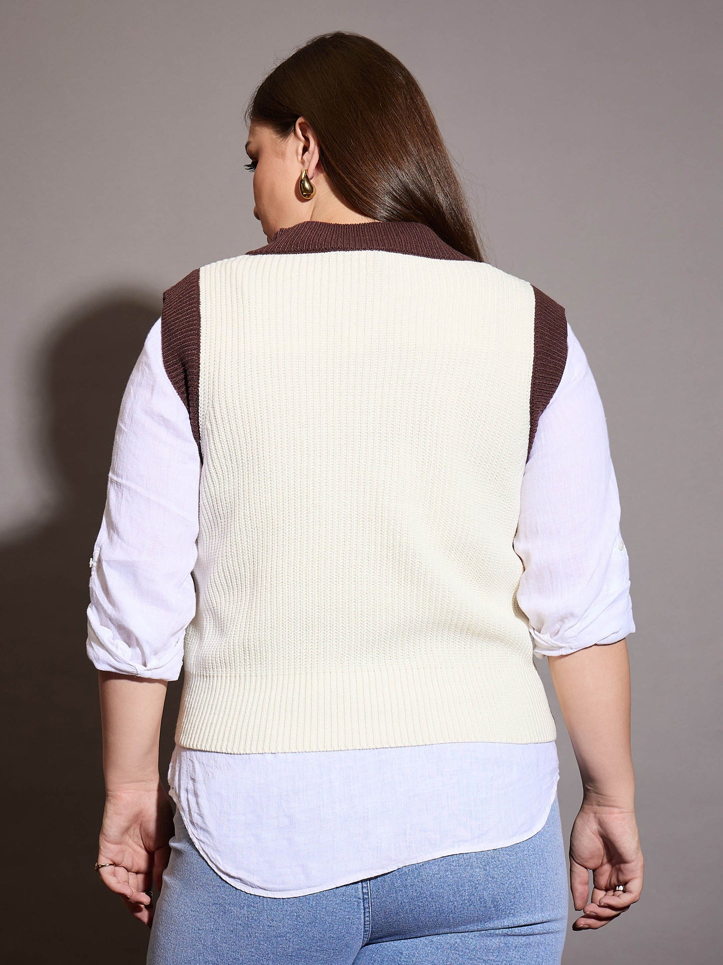Curve White & Brown Solid V-Neck Sweater Vest