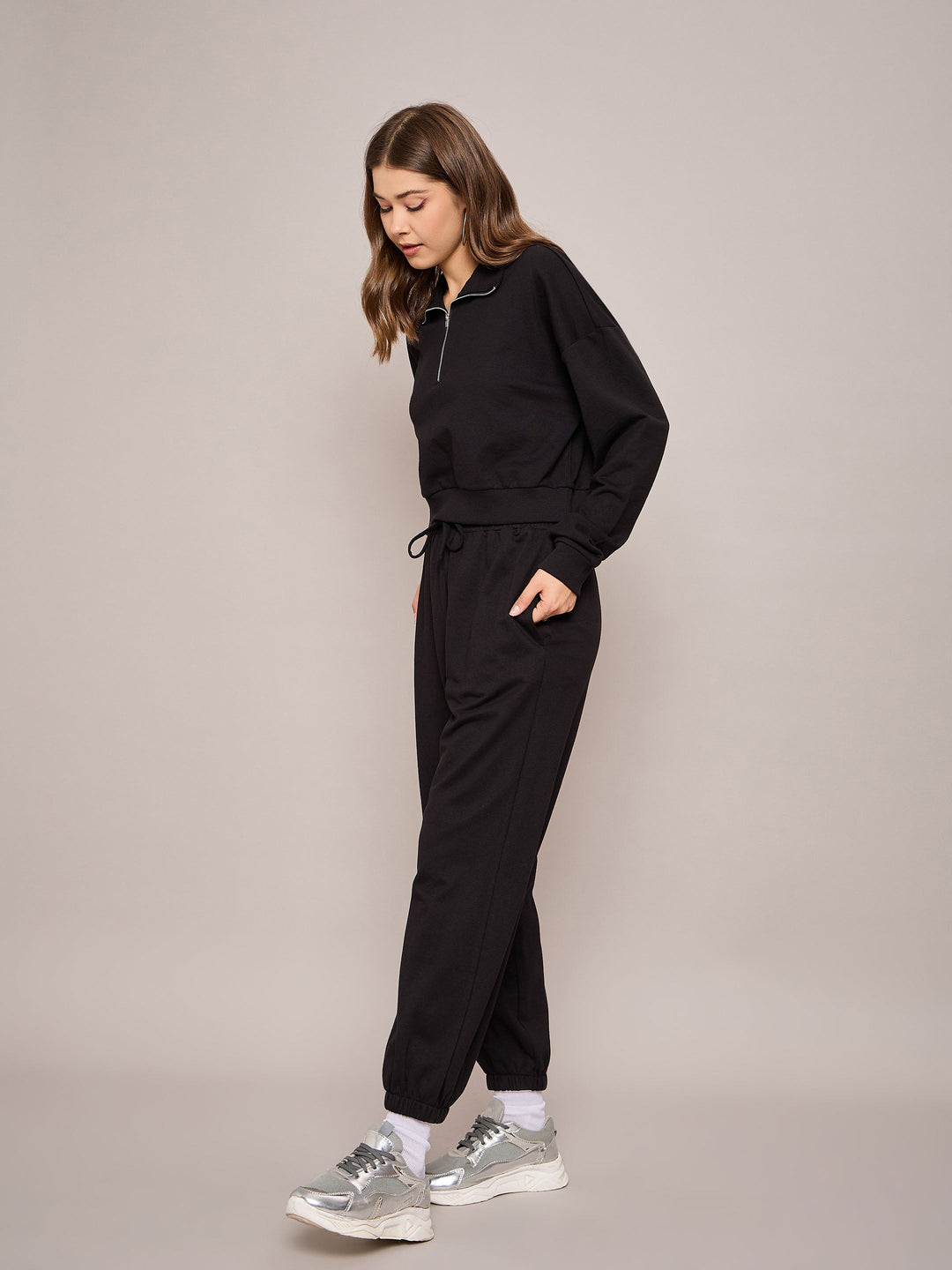 Women Black Terry Oversized Zipper Sweatshirt With Baggy Joggers