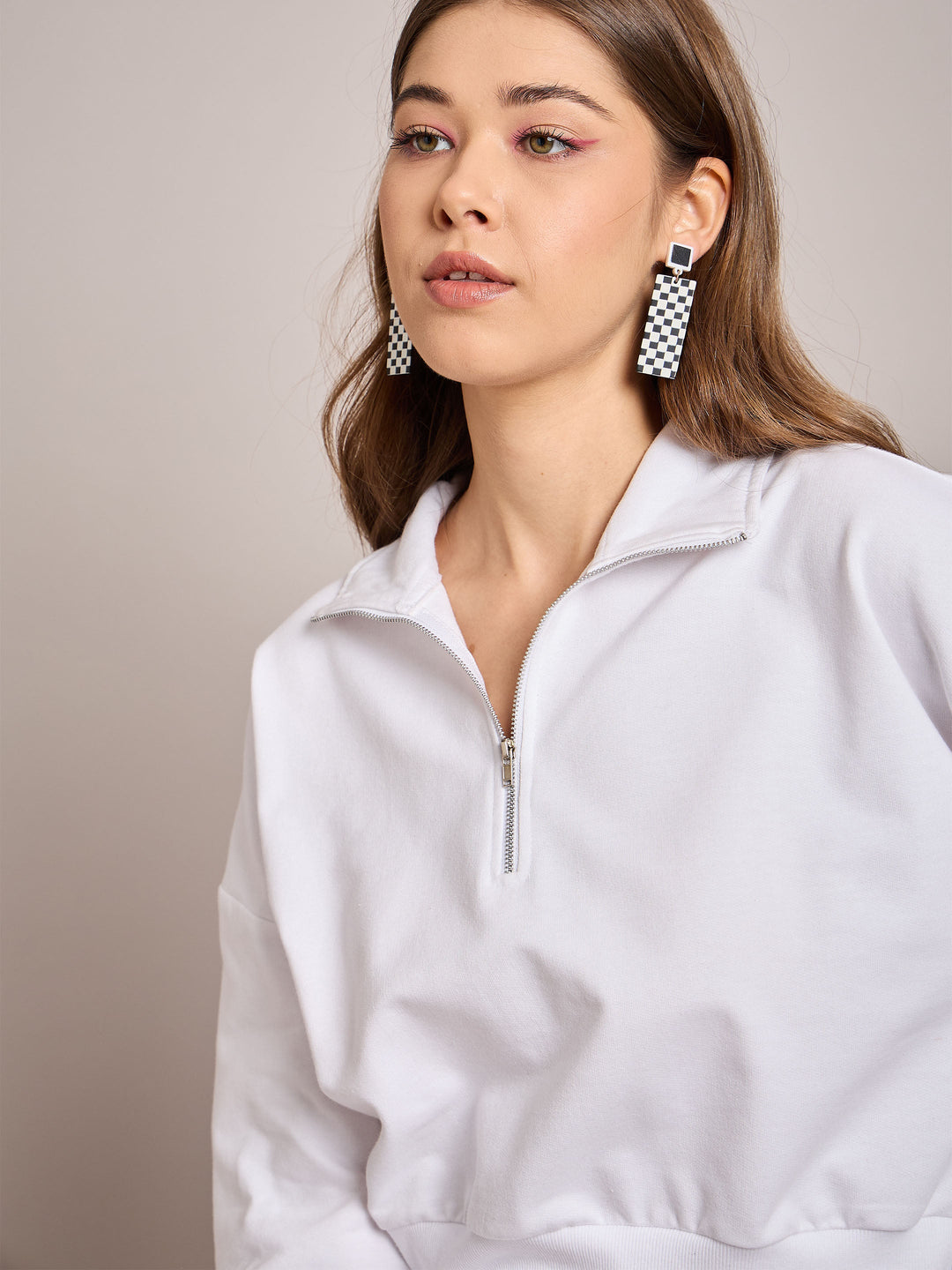 Women White Terry Oversized Zipper Sweatshirt With Baggy Joggers