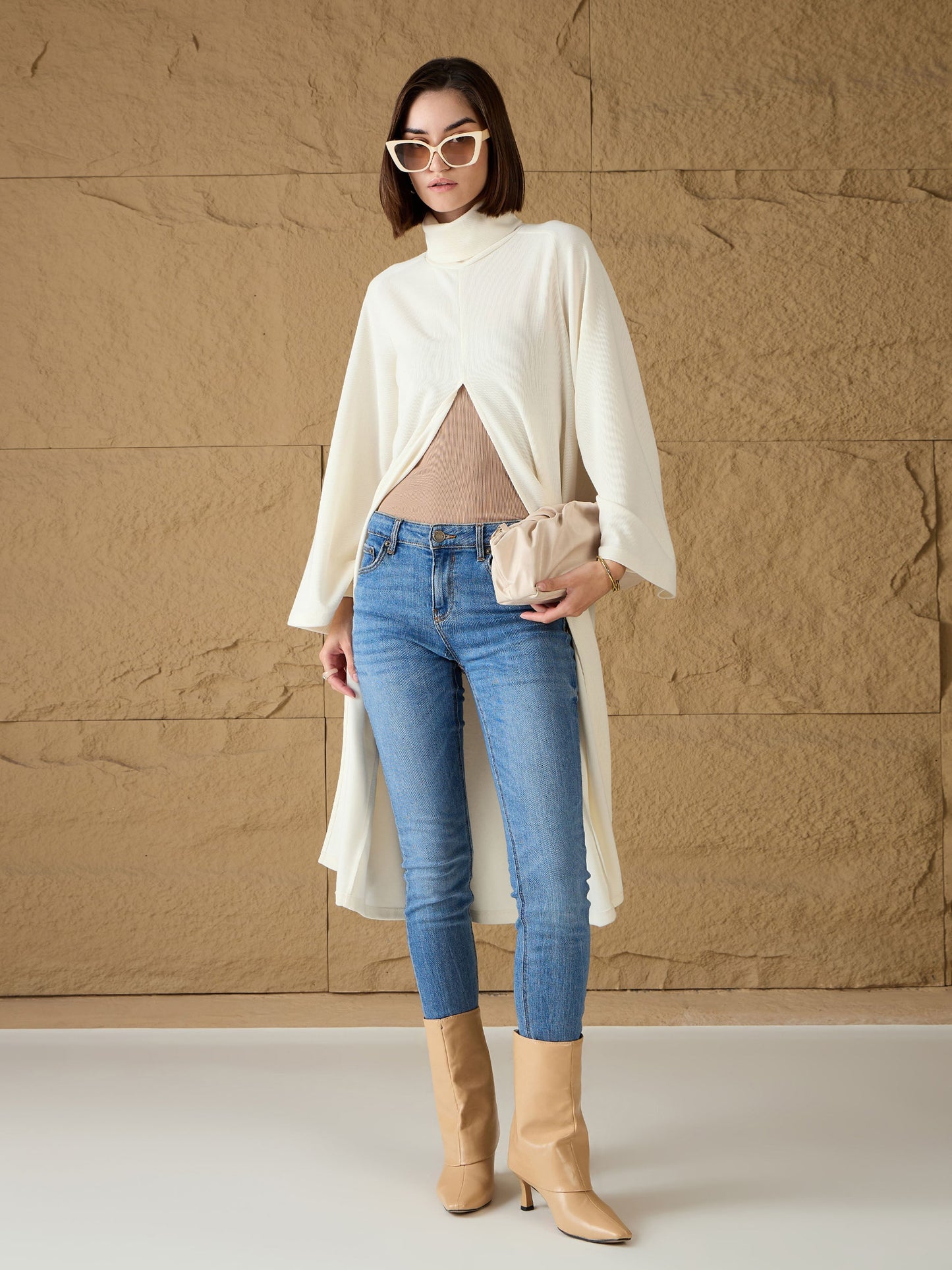 Off-White Turtle-Neck Front High Slit Sweater