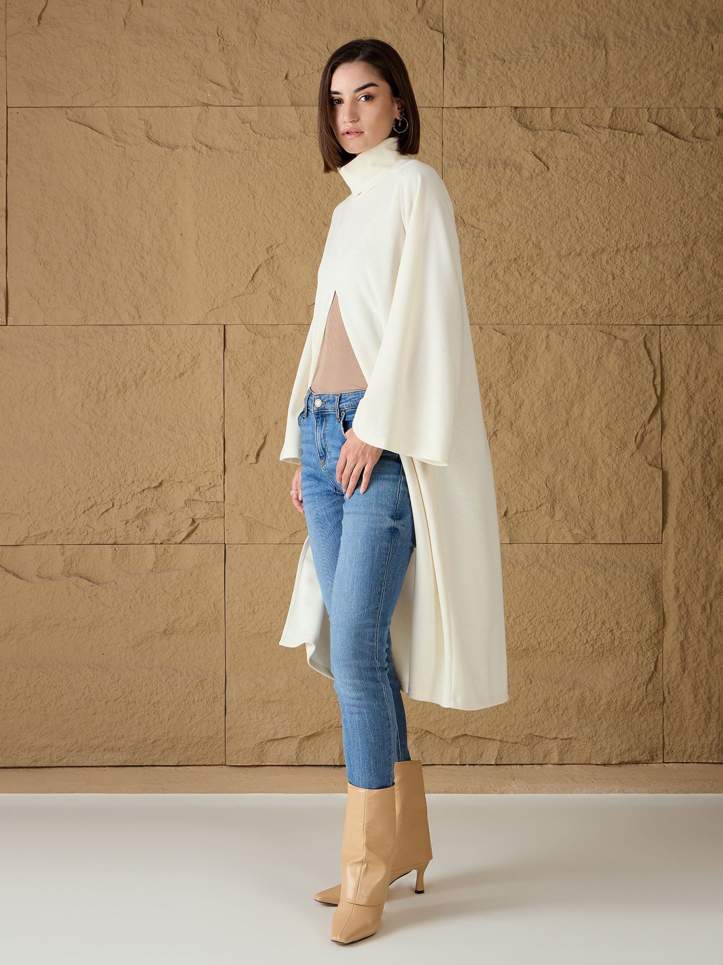 Off-White Turtle-Neck Front High Slit Sweater