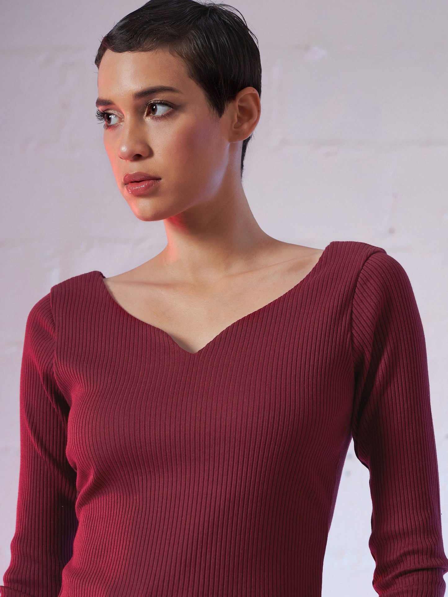 Women Maroon Sweetheart Neck Rib Top