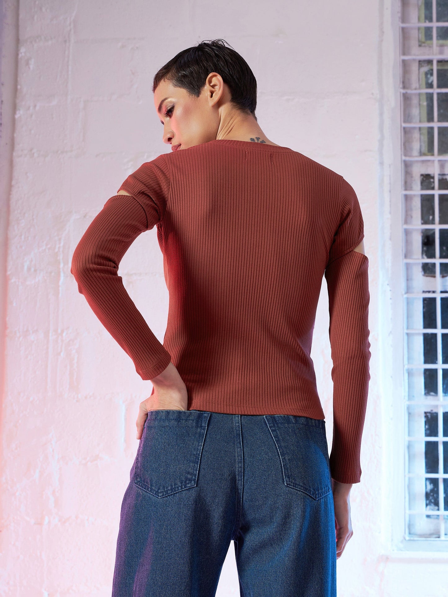 Rust Bicep Cut Out Rib Top