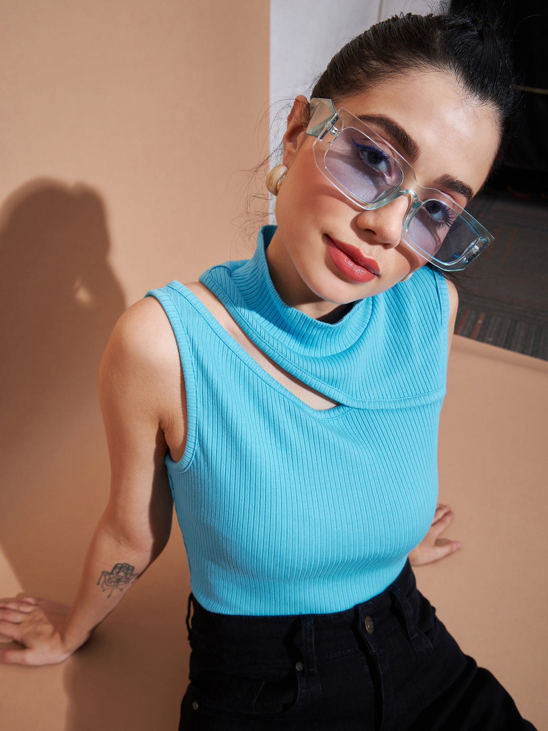 Women Turquoise Turtle Neck Sleeveless Rib Top
