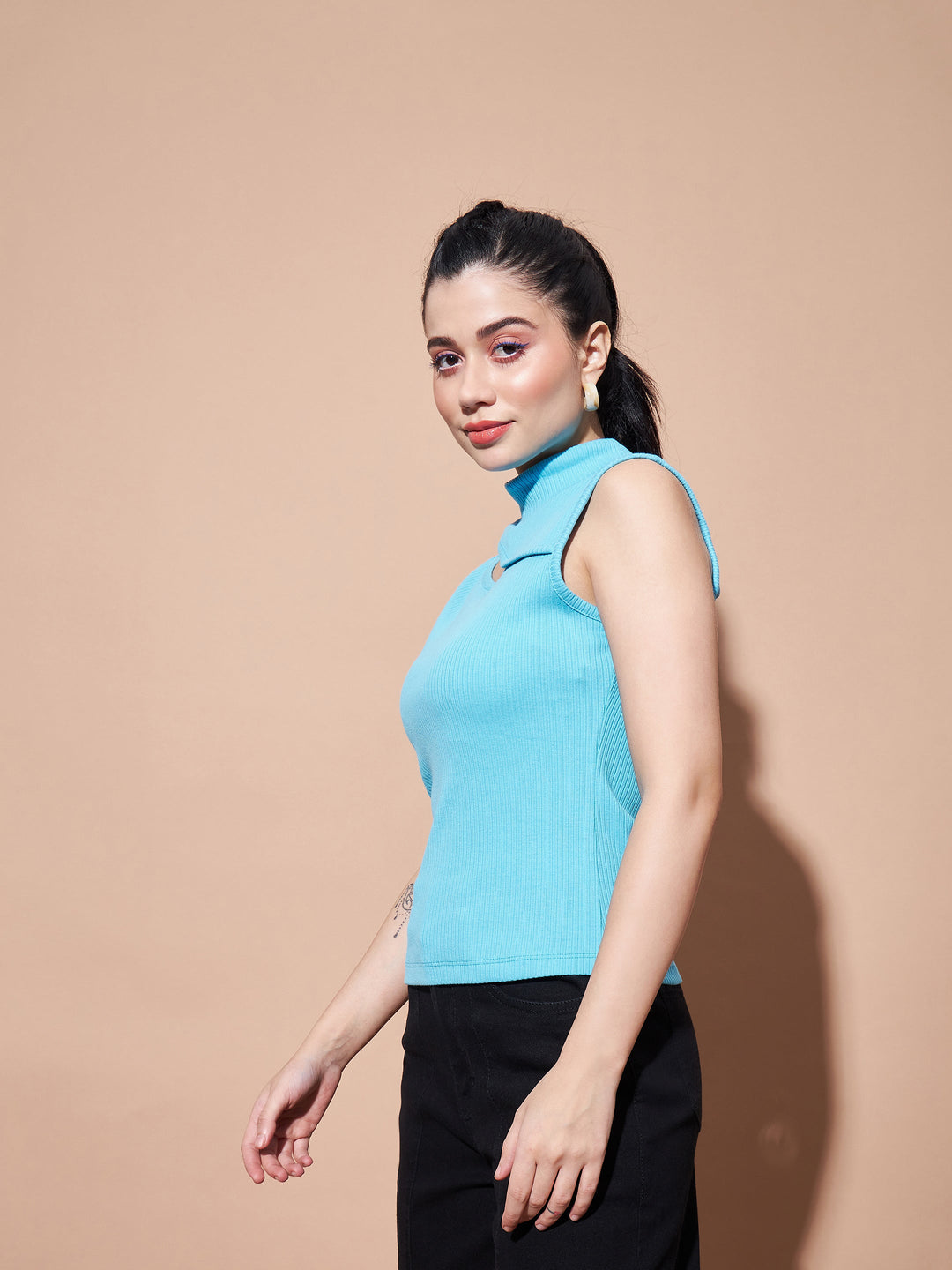 Women Turquoise Turtle Neck Sleeveless Rib Top