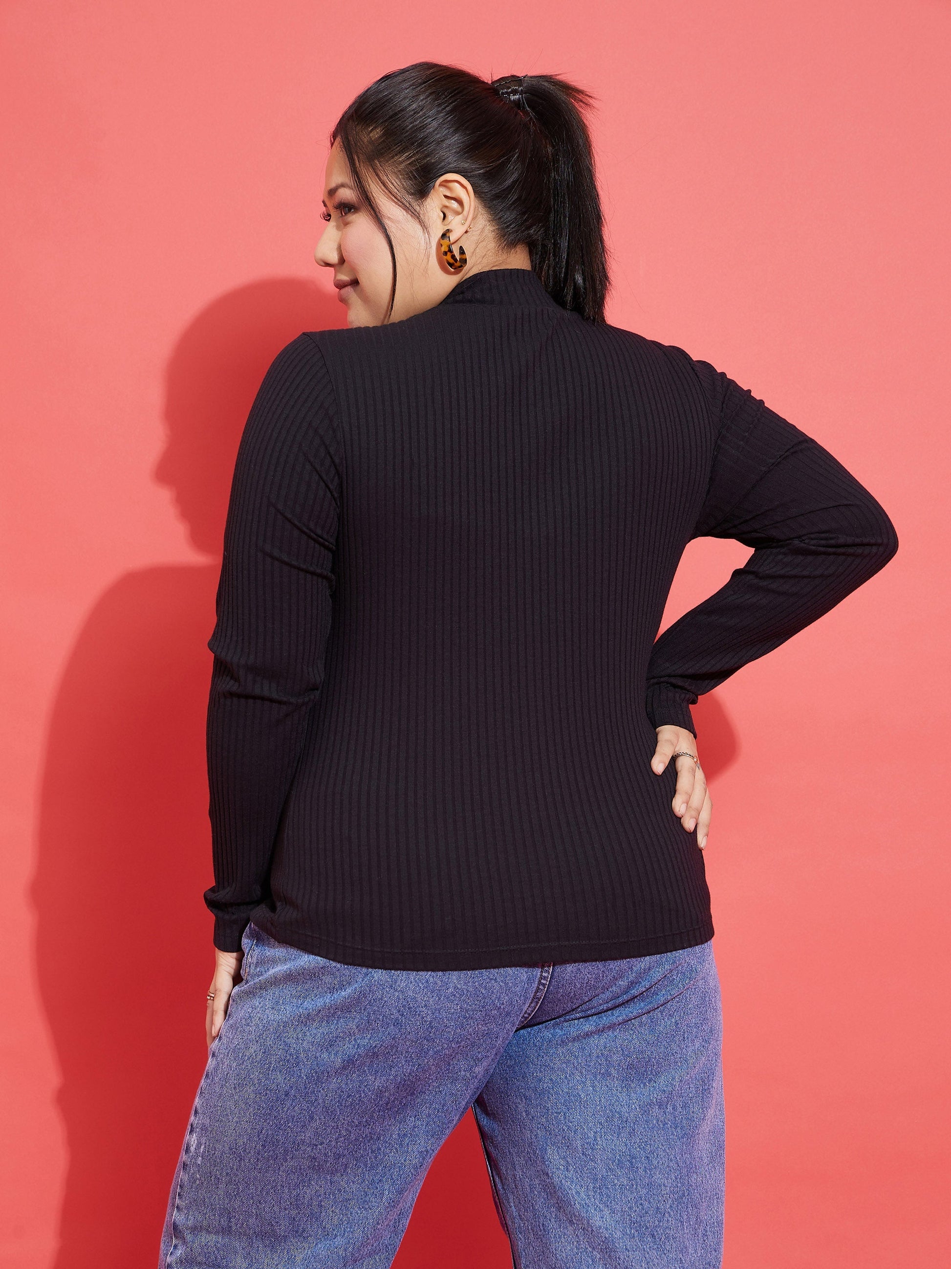 Black Rib Front Zipper Top-SASSAFRAS Curve