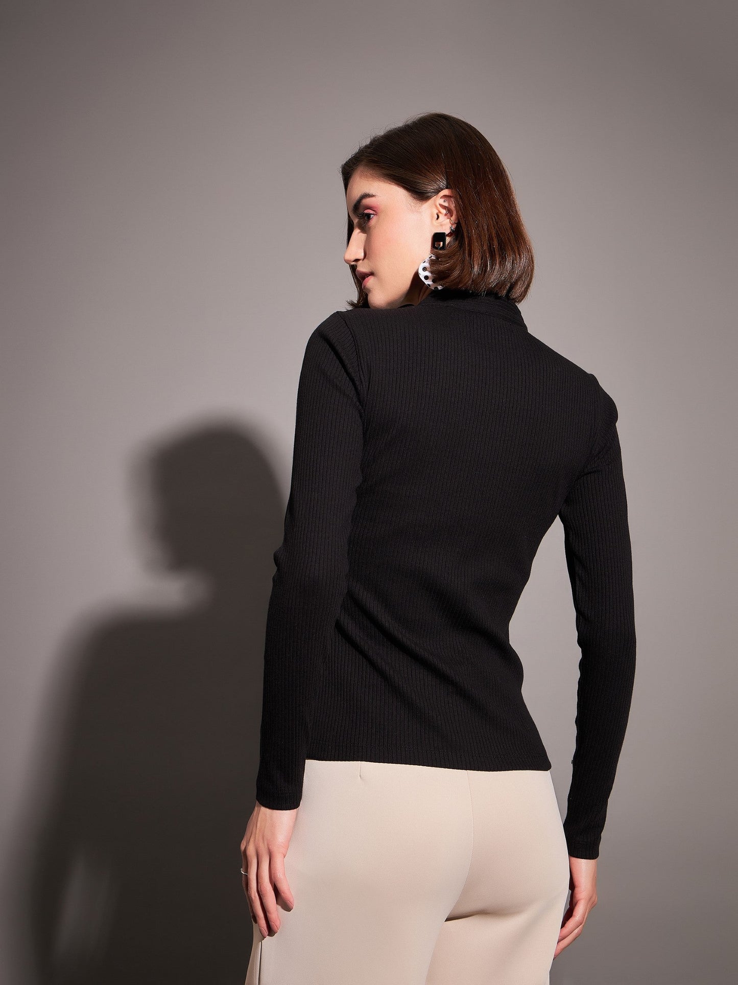 Black Rib Neck Cut Out Top