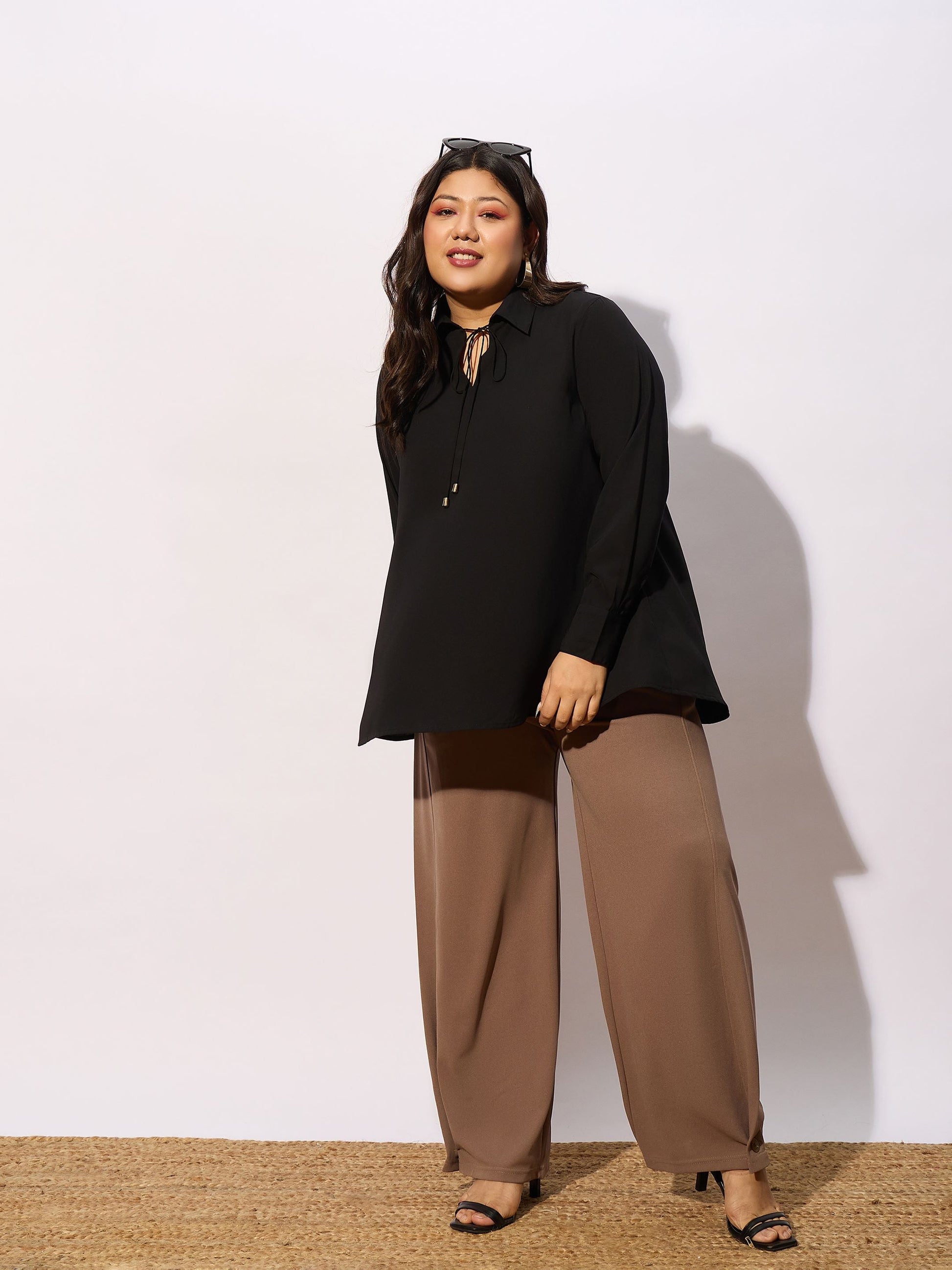 Black Front Doori Top-SASSAFRAS Curve